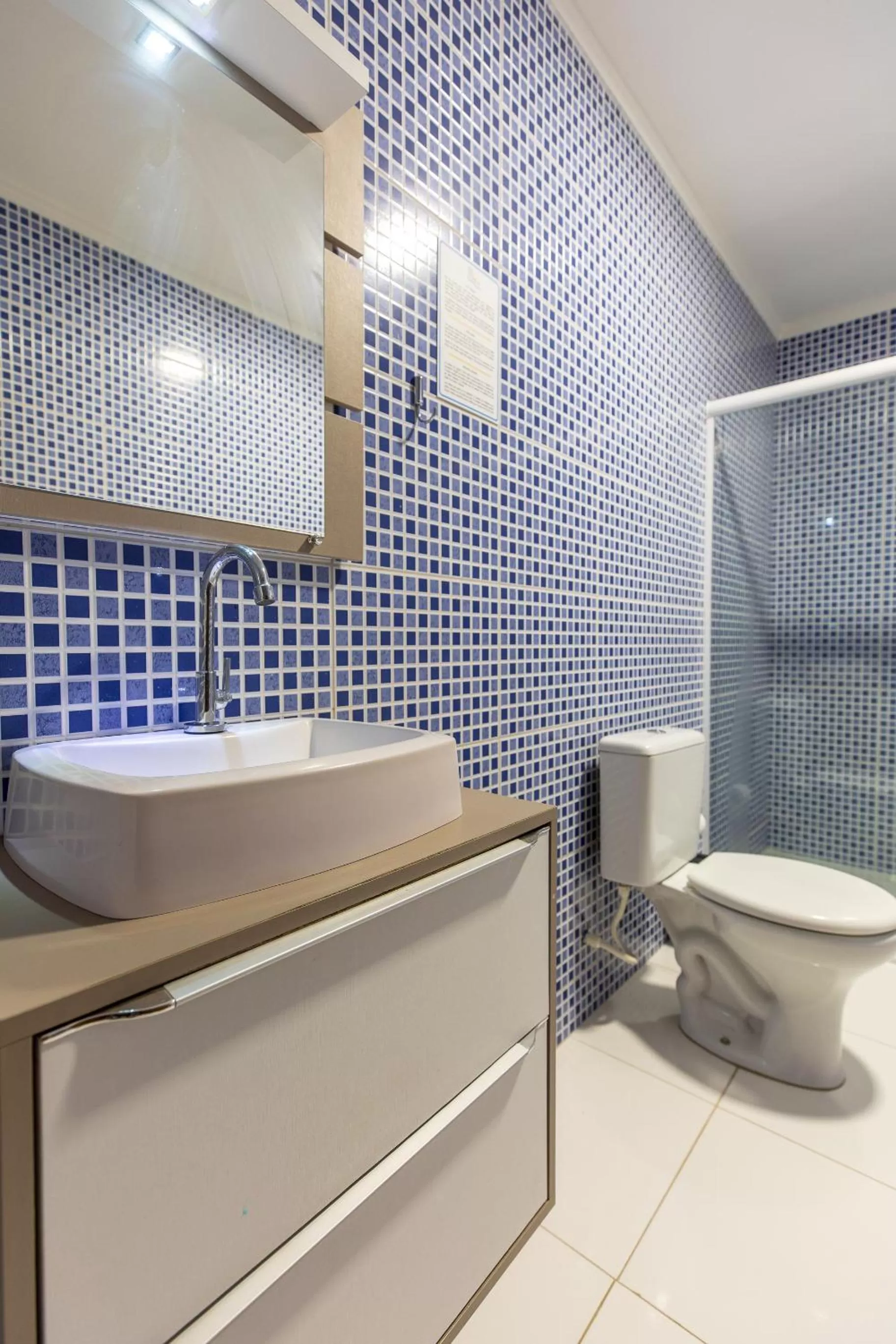 Shower in Iguassu Flats Hotel