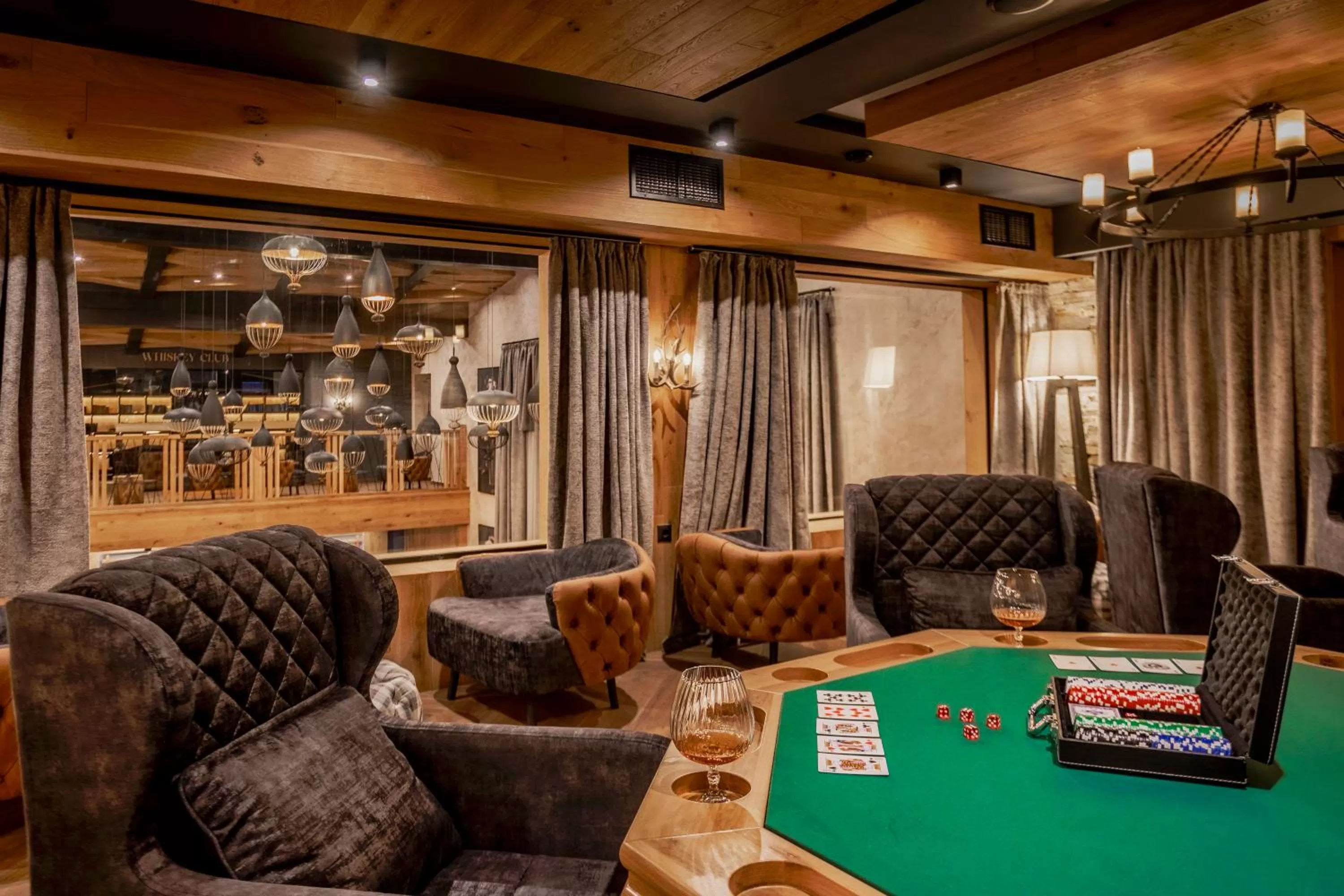 Lounge or bar in Kashmir Wellness & SPA Hotel Adults Only
