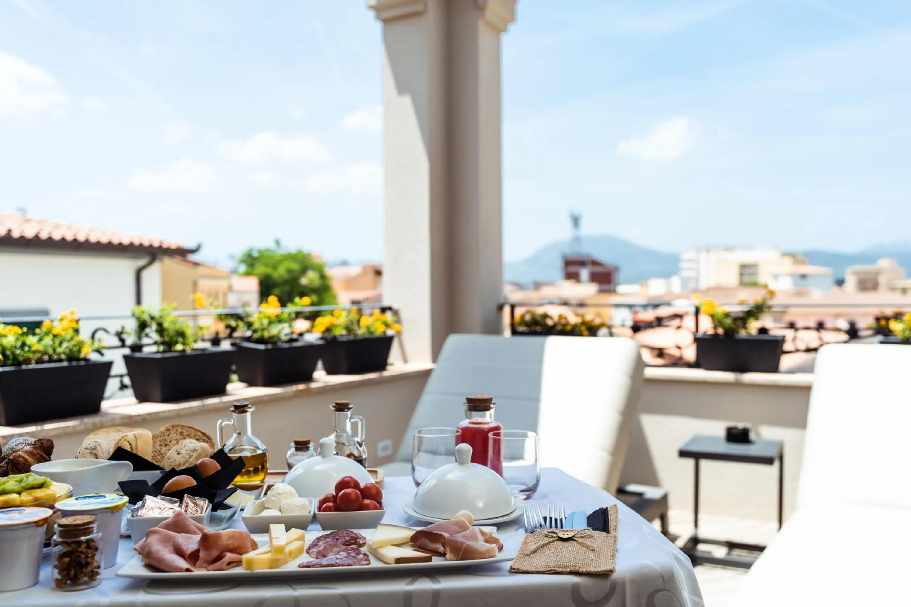 Breakfast in La Locanda Del Conte Mameli - Boutique Hotel & Suite SPA