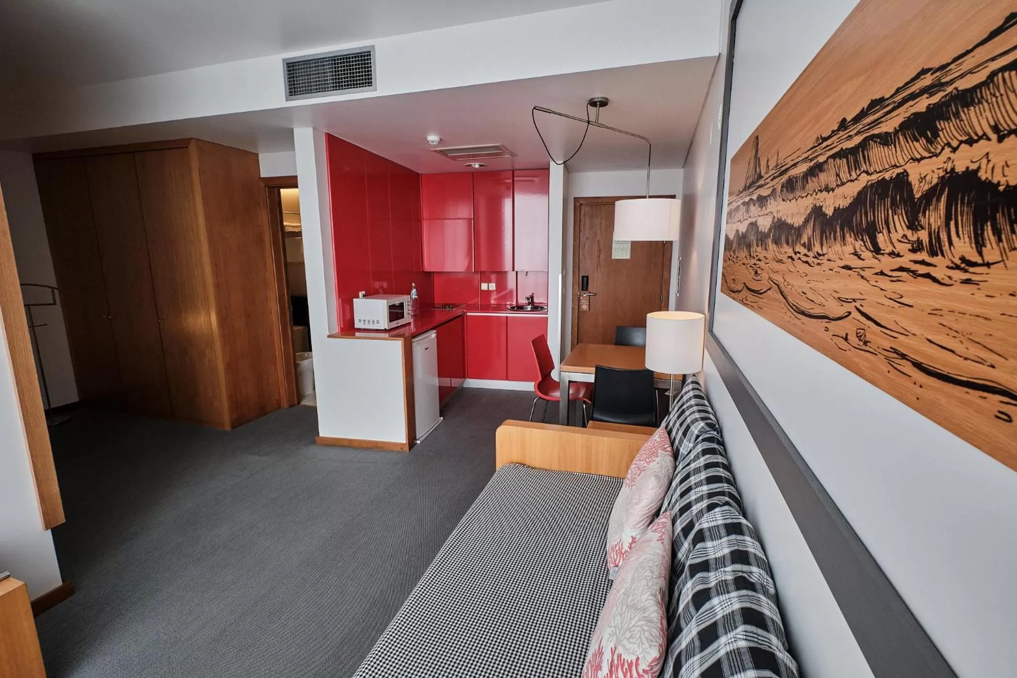 Kitchen or kitchenette in Hotel Praia Marina by RIDAN Hotels