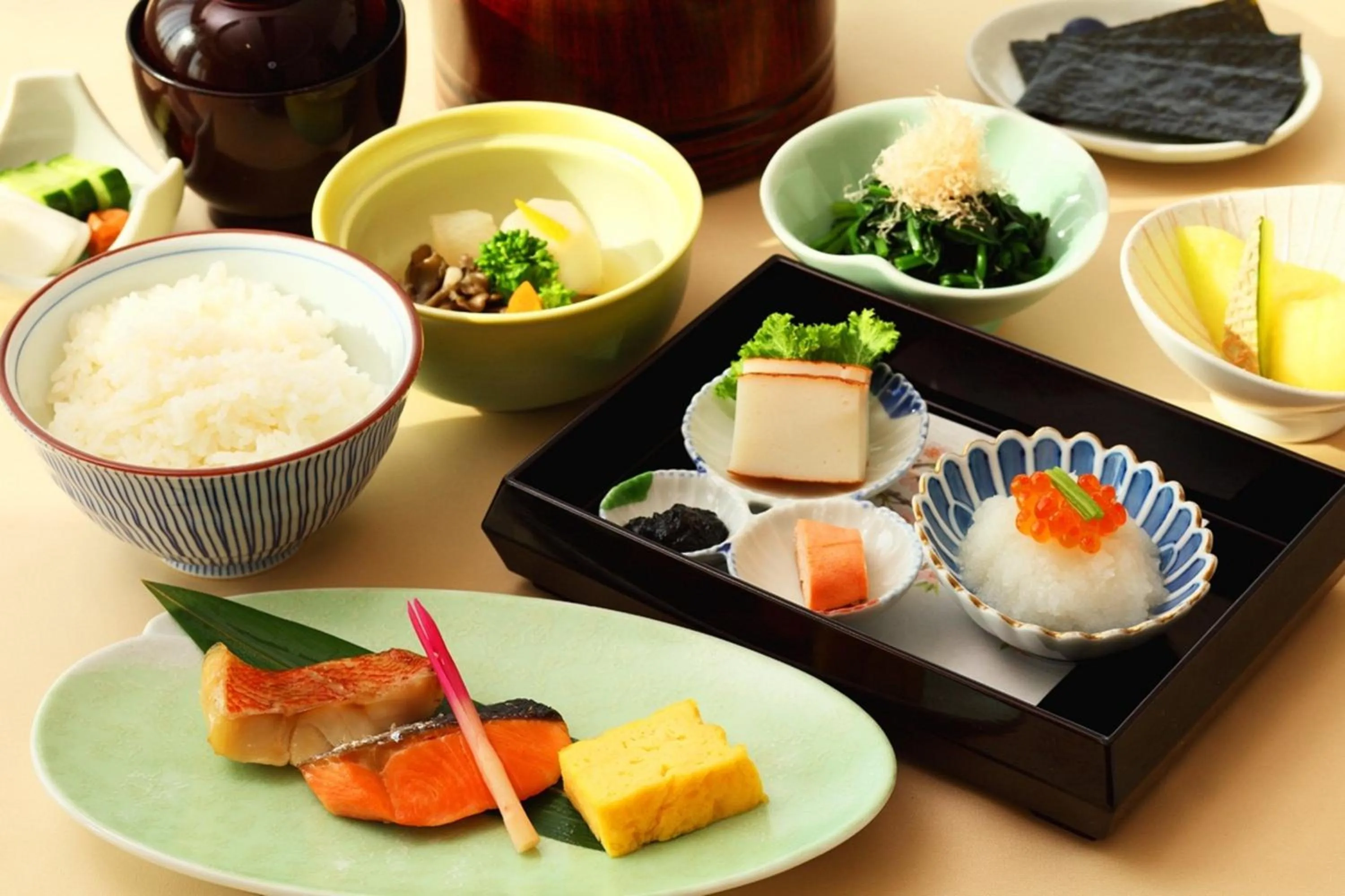 Food in The Prince Sakura Tower Tokyo, Autograph Collection