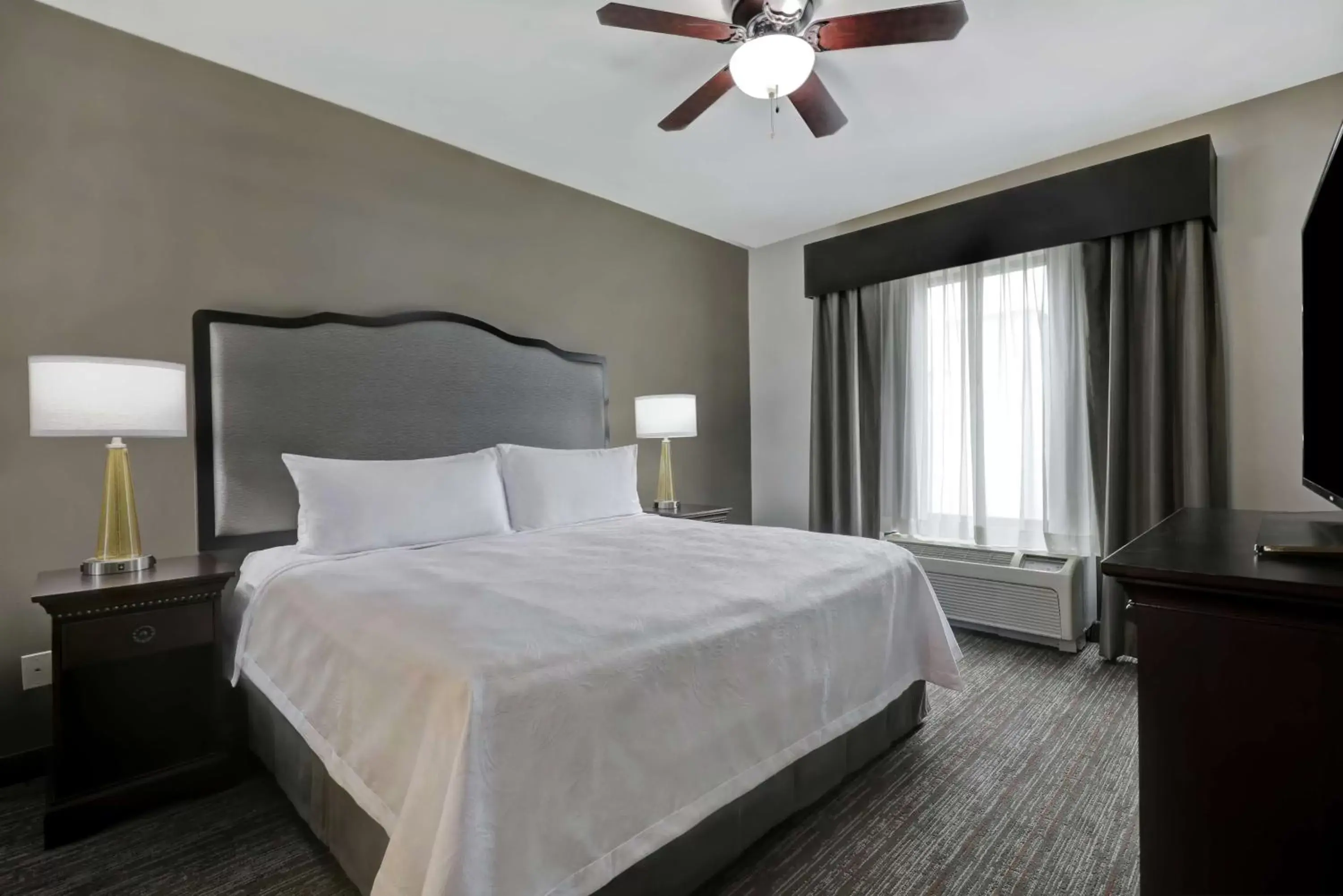 King Suite with Accessible Tub - Mobility and Hearing Access/Non-Smoking in Homewood Suites by Hilton McAllen King Suite with Accessible Tub - Mobility and Hearing Access/Non-Smoking in Homewood Suites by Hilton McAllen