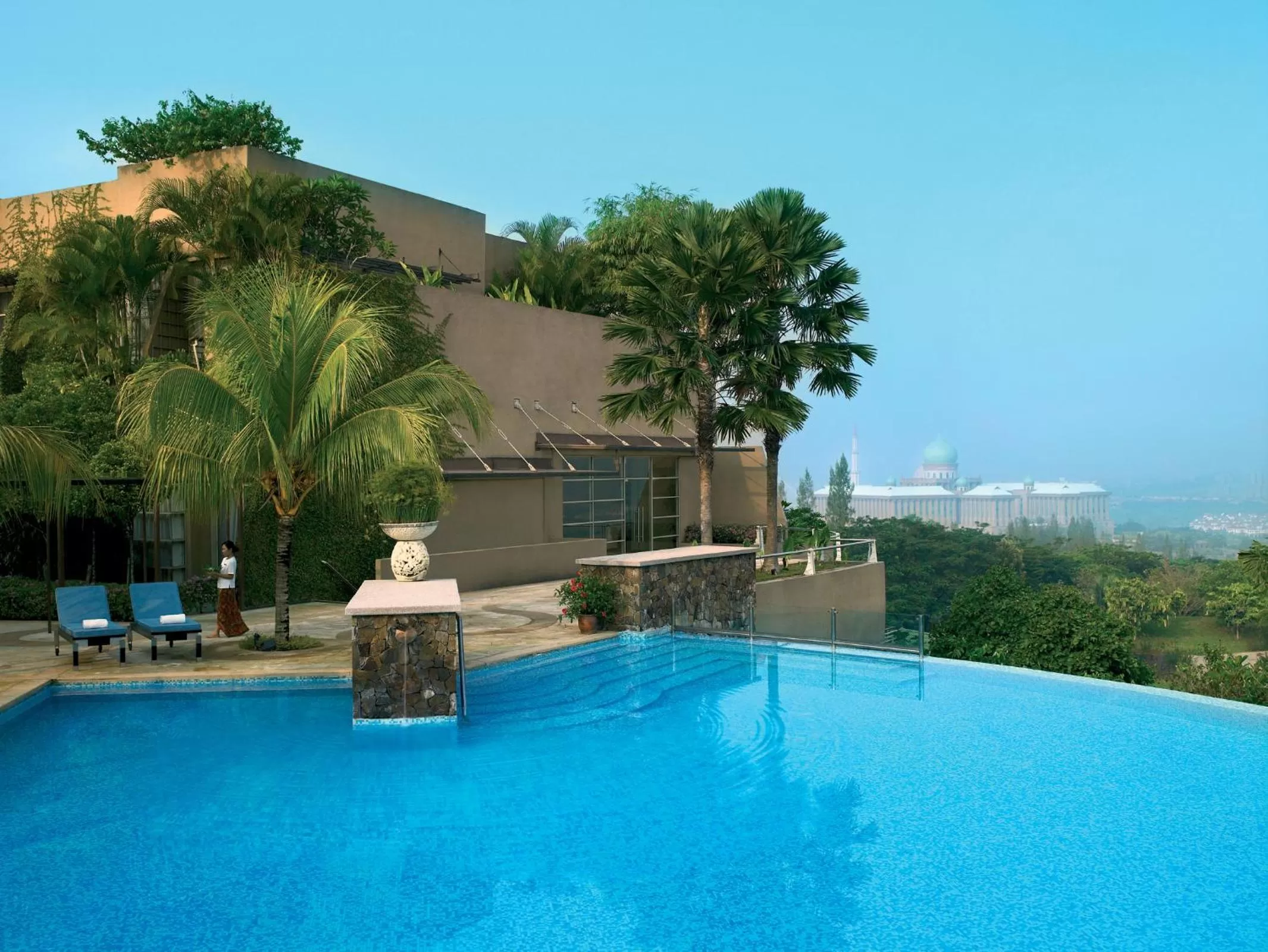 Swimming pool in PULSE GRANDE Hotel Putrajaya