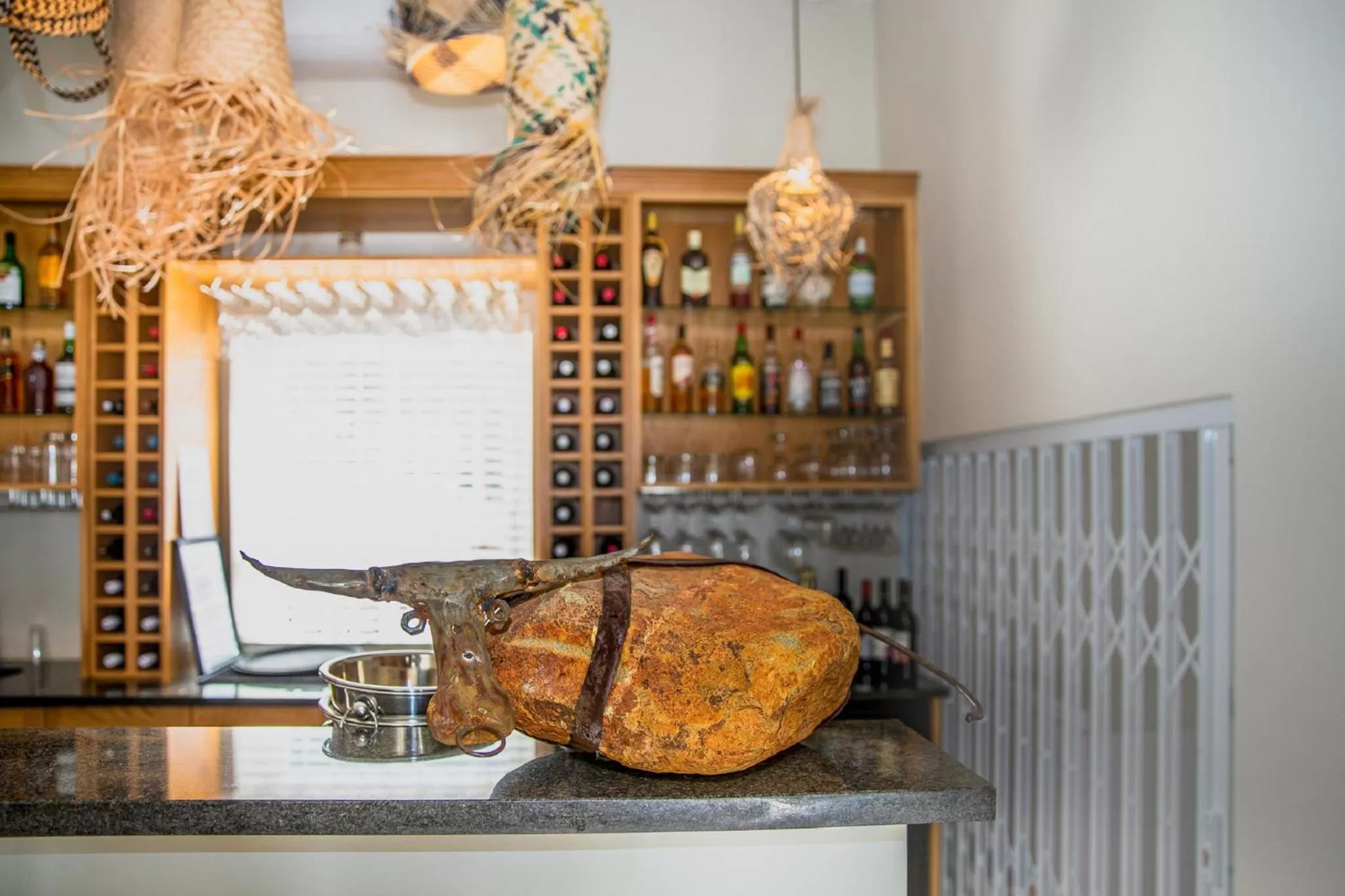 Lounge or bar in Airlies Historical Guest House