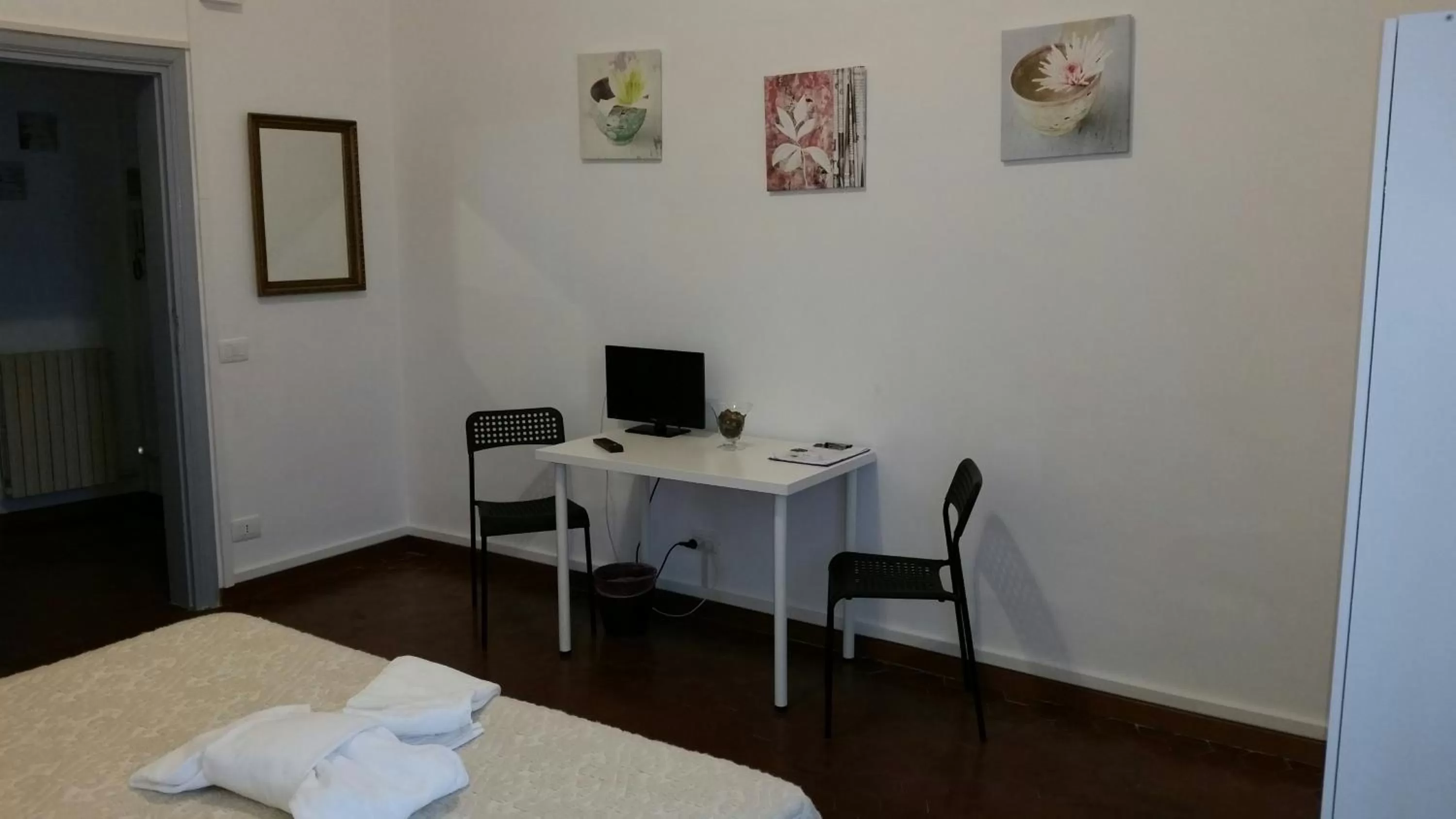 Photo of the whole room, Bed in Il Cucù B&B