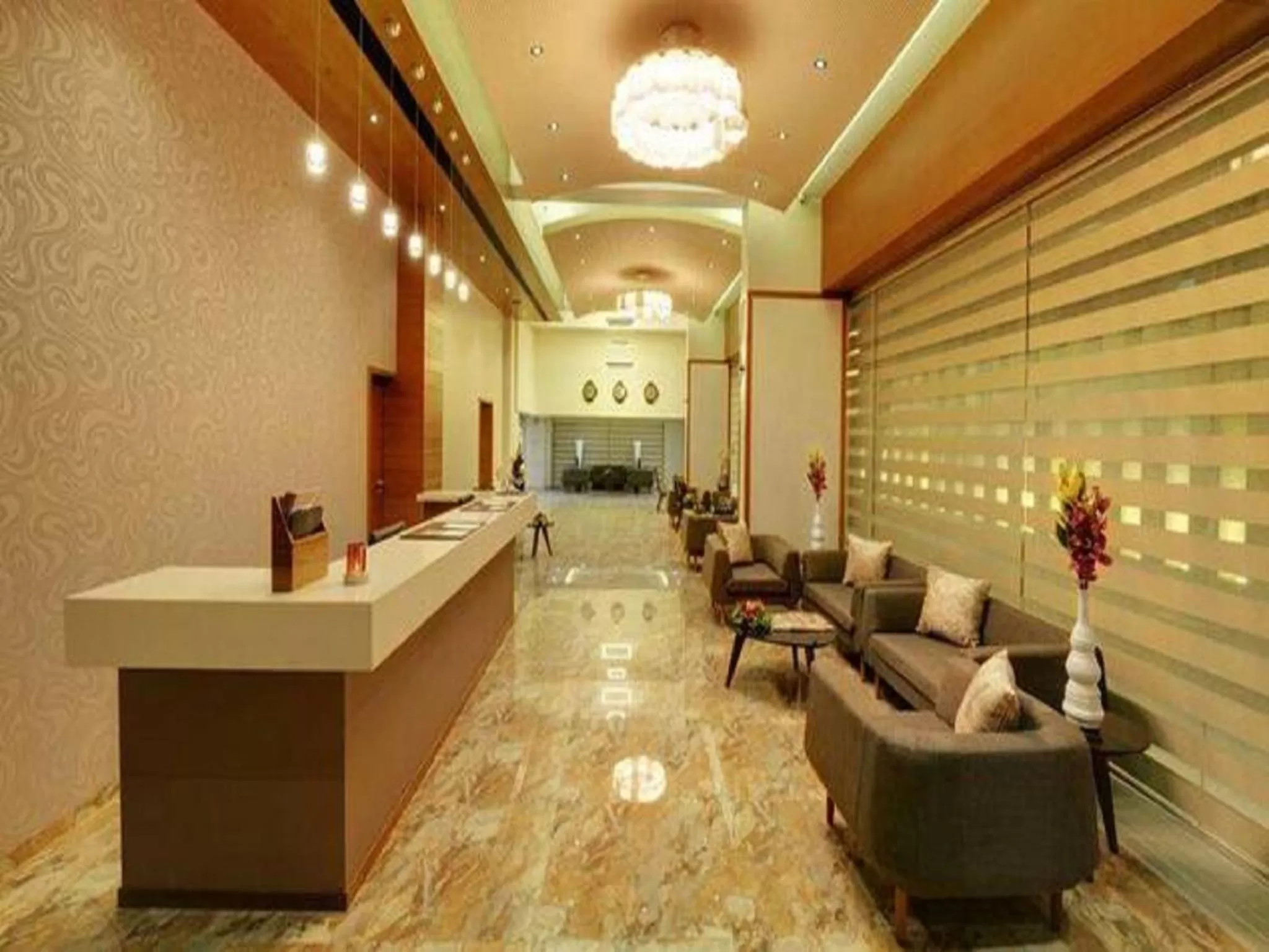 Lobby or reception in Hotel Suba Elite Vadodara