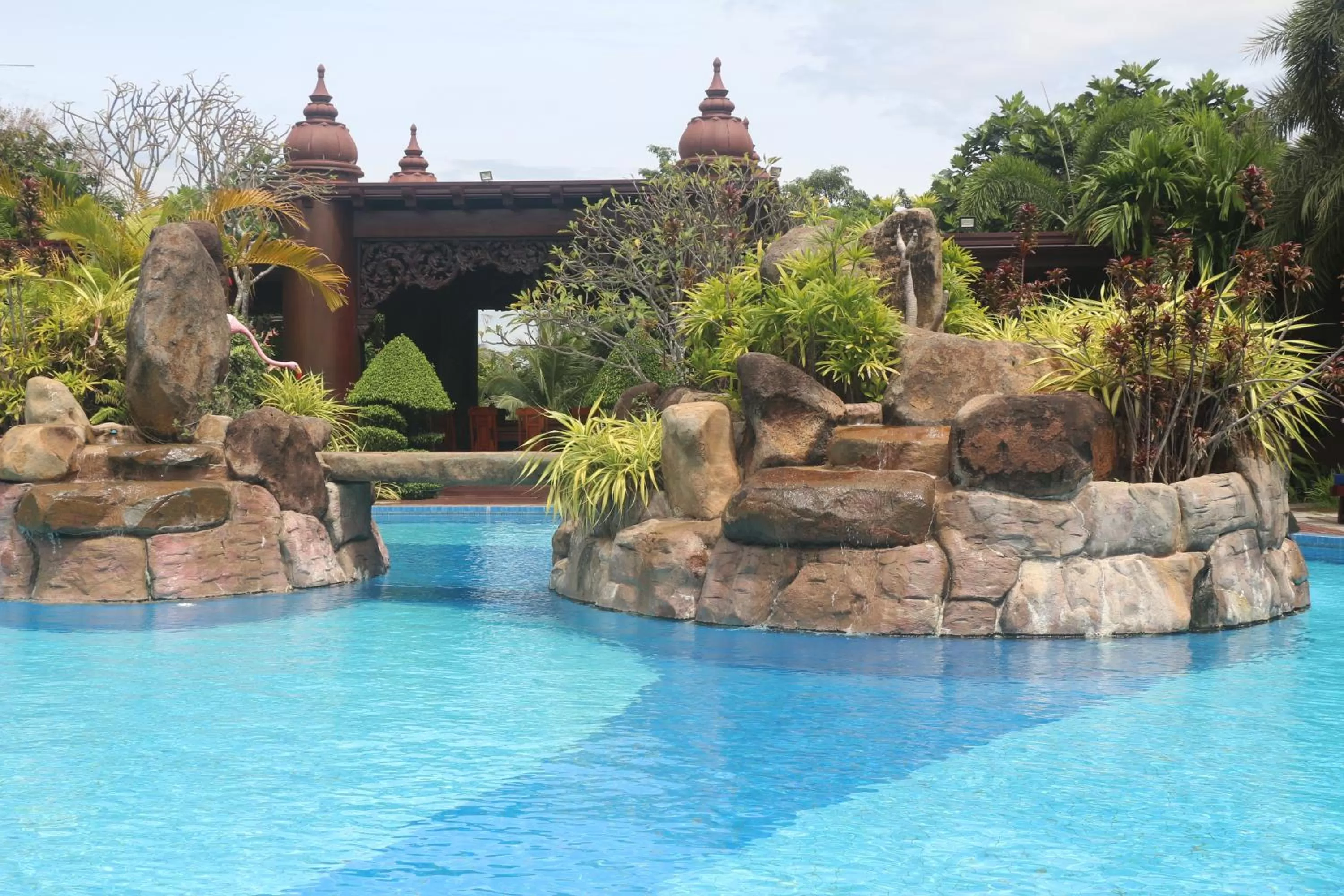 Swimming Pool in Try Palace Resort-Kep