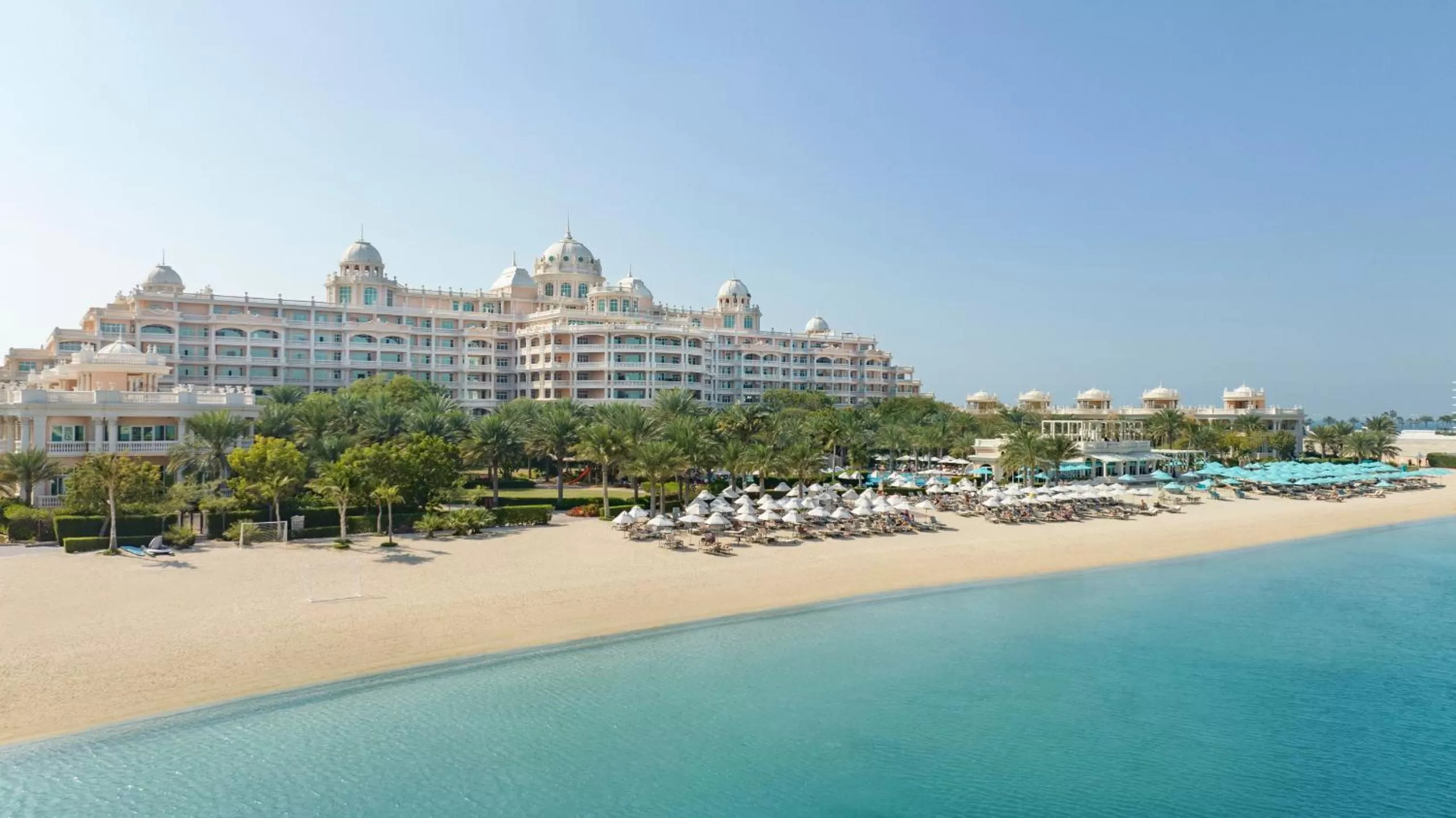 Beach in Kempinski Hotel Palm Jumeirah