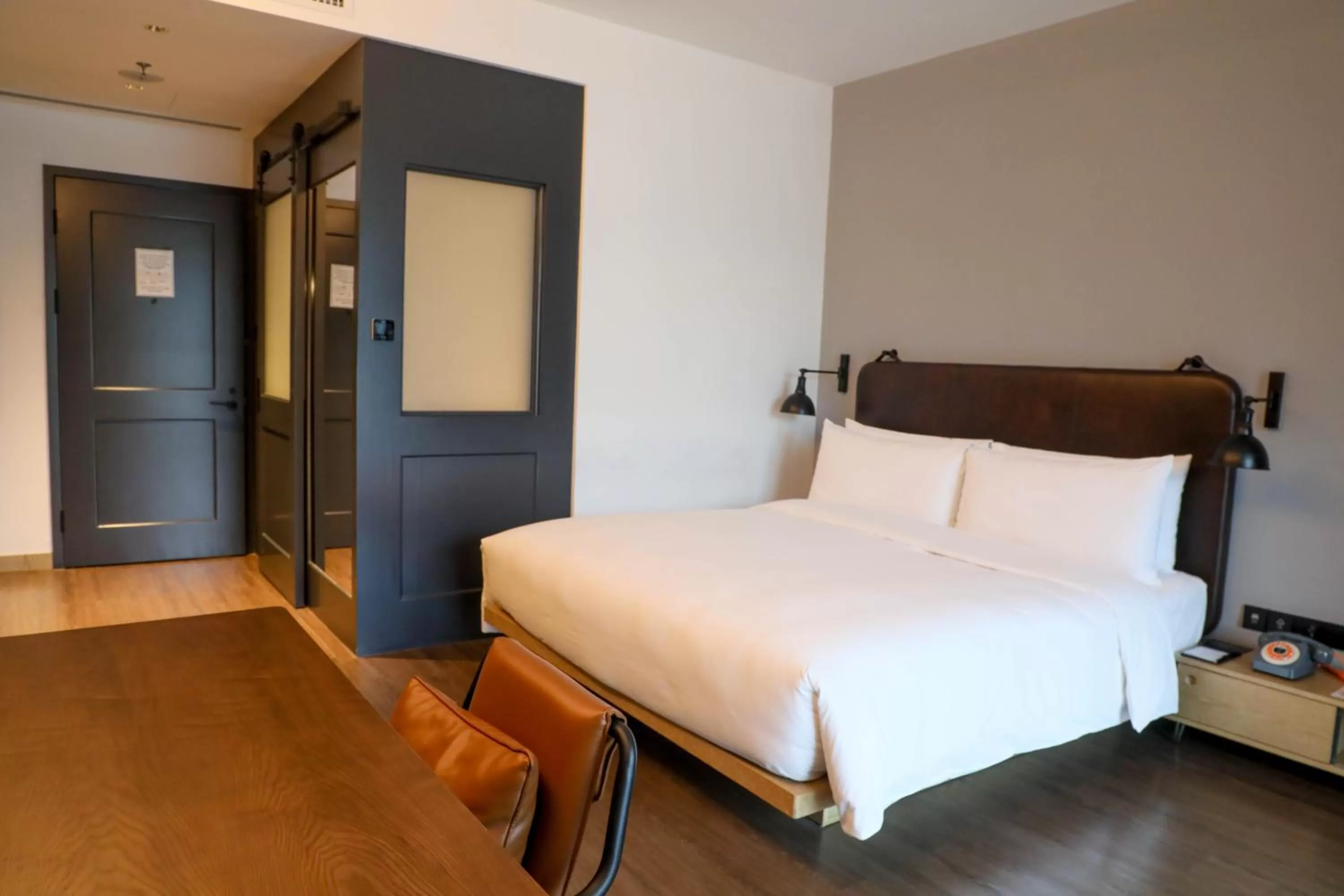 Bed in Moxy Shenzhen North Station