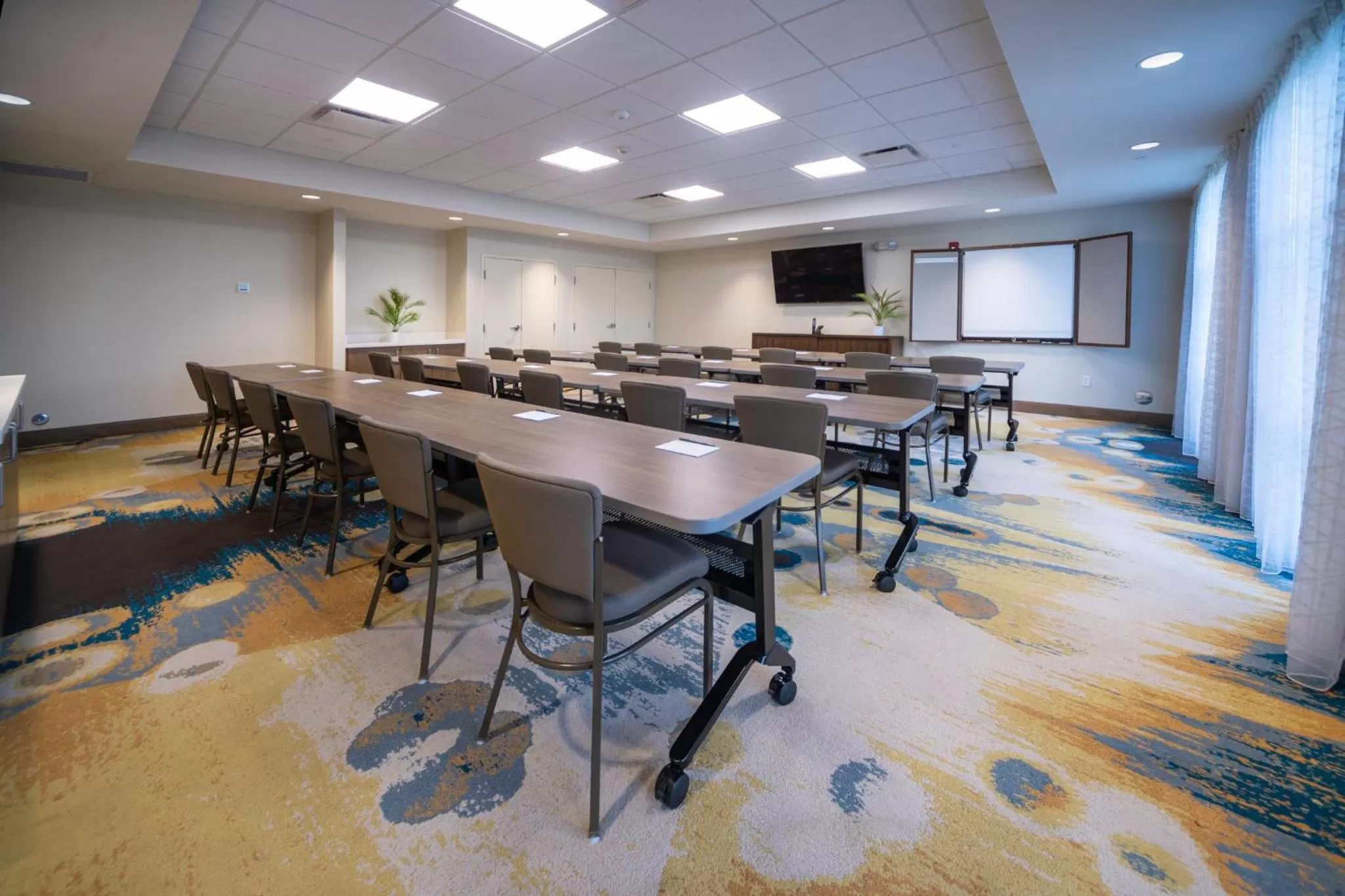 Meeting/conference room in Staybridge Suites - Summerville by IHG