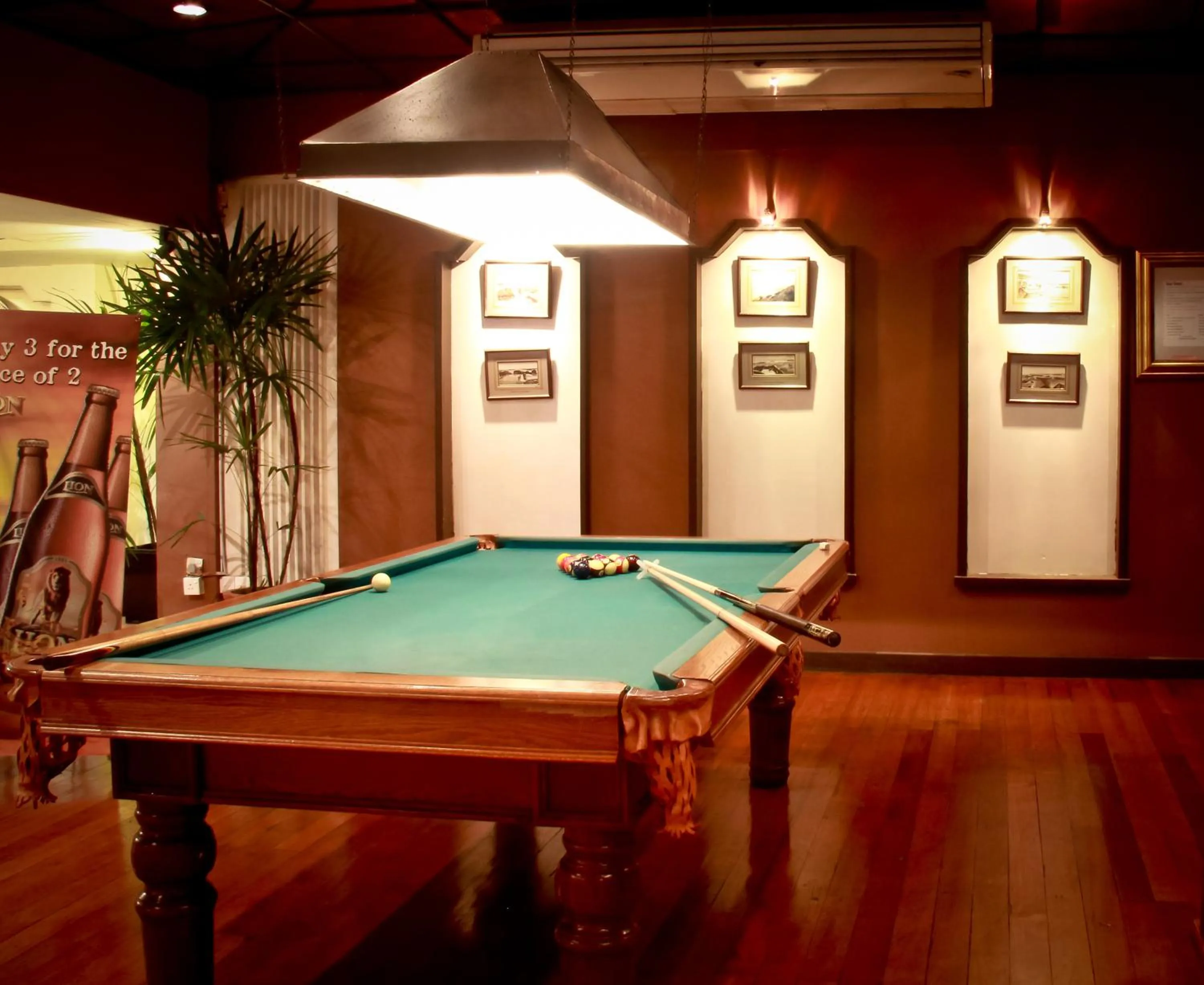 Billiard in Grand Oriental Hotel