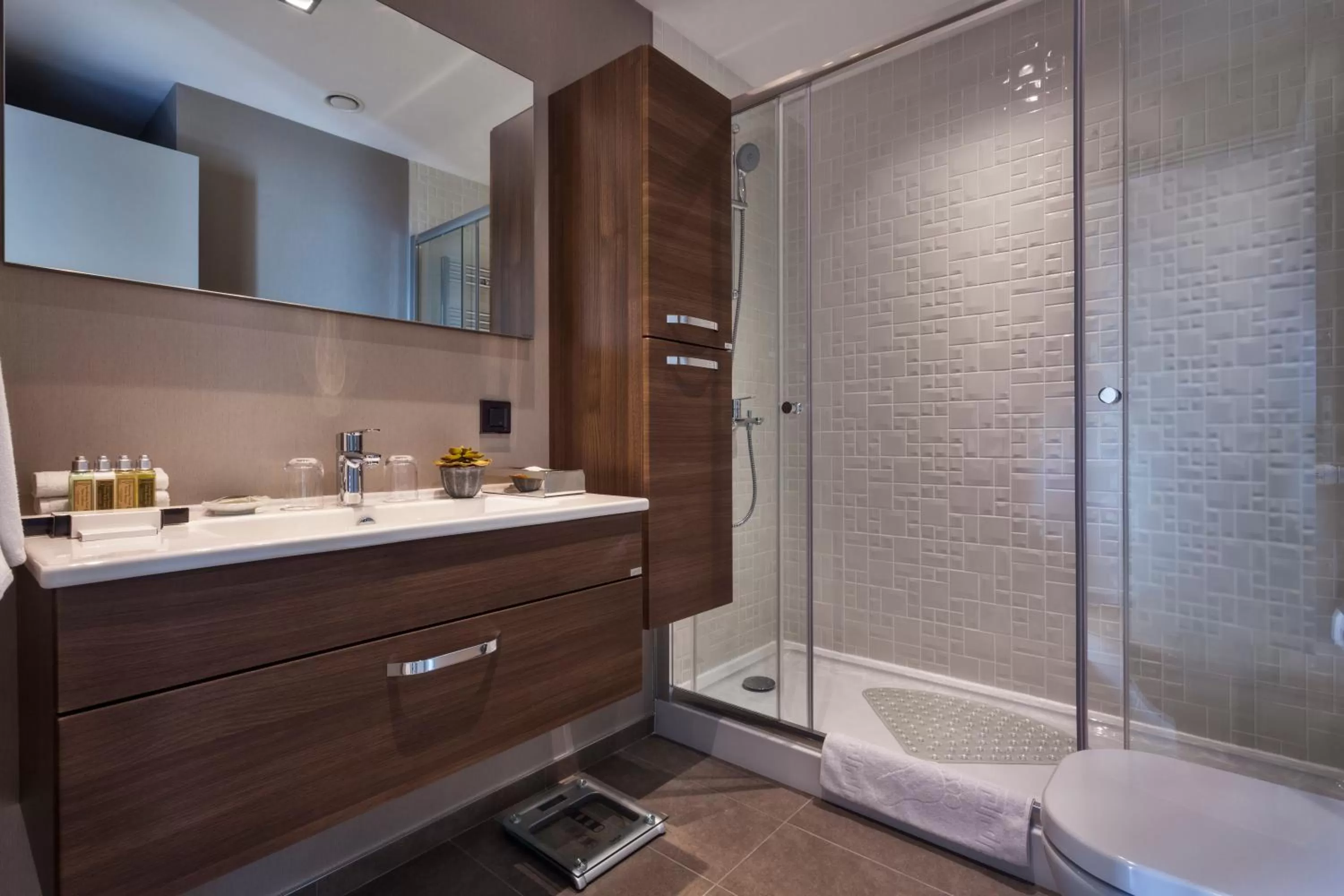 Shower in Fraser Place Antasya Istanbul