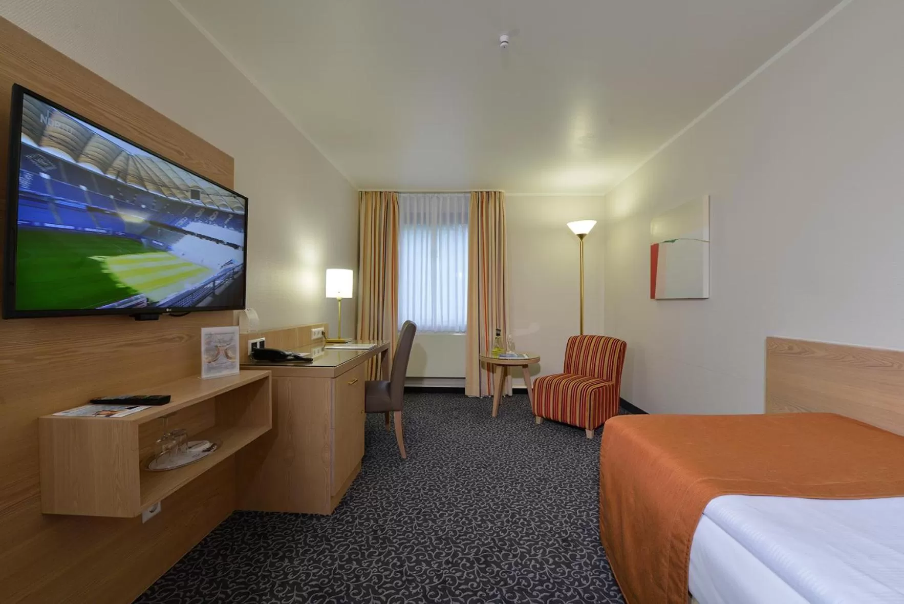 Photo of the whole room, Bed in Best Western Hotel Der Föhrenhof