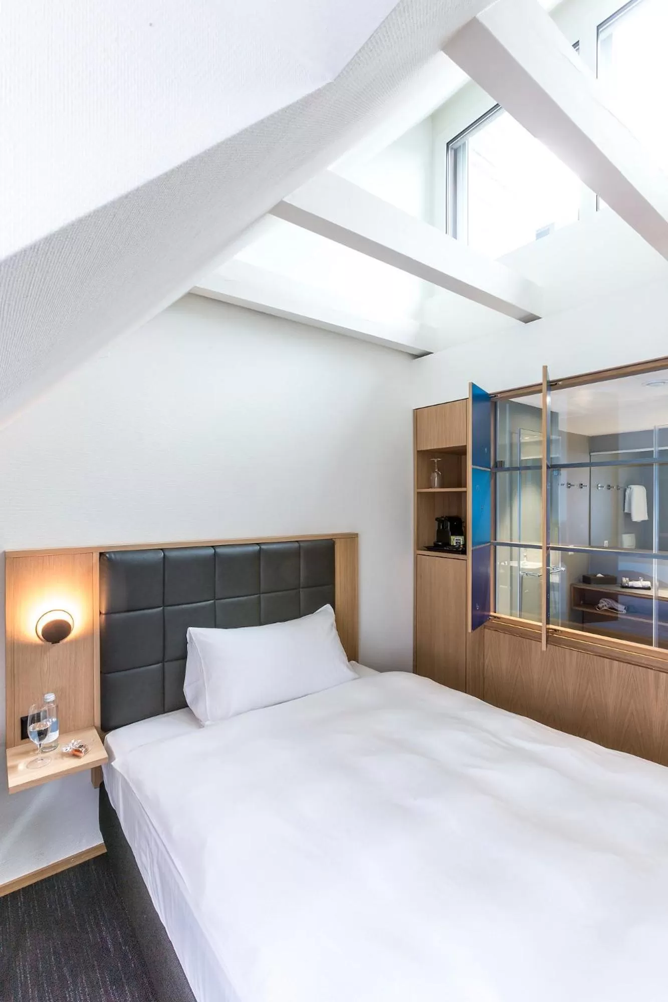 Bed in Hotel Basel - Da wohnen, wo Basel lebt!