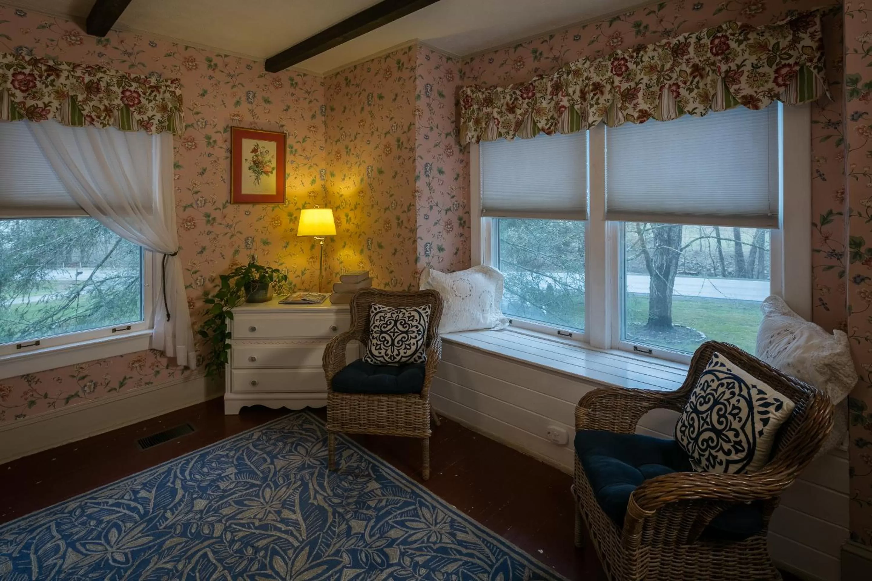 Bed in Taylor House Inn