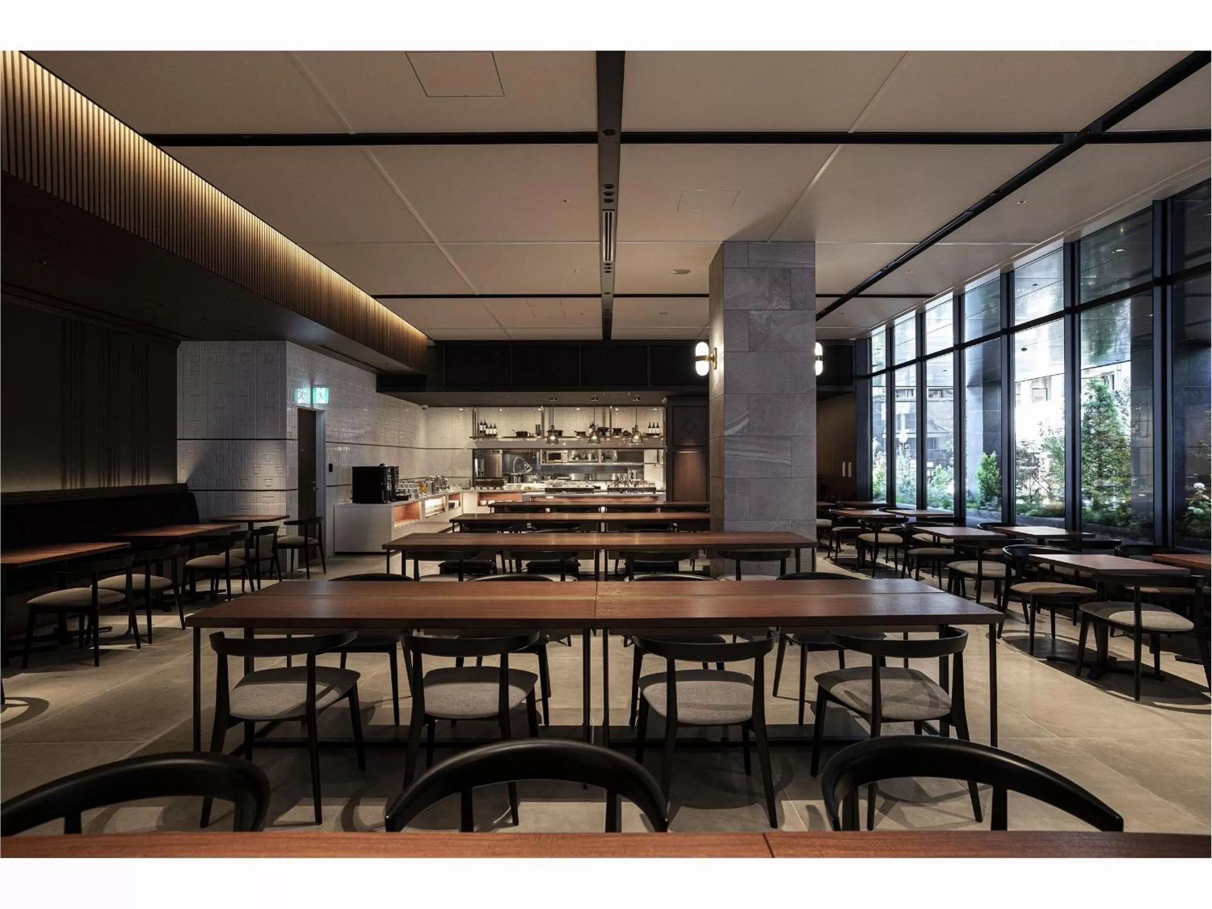 Restaurant/places to eat in Hotel Trad Hakata