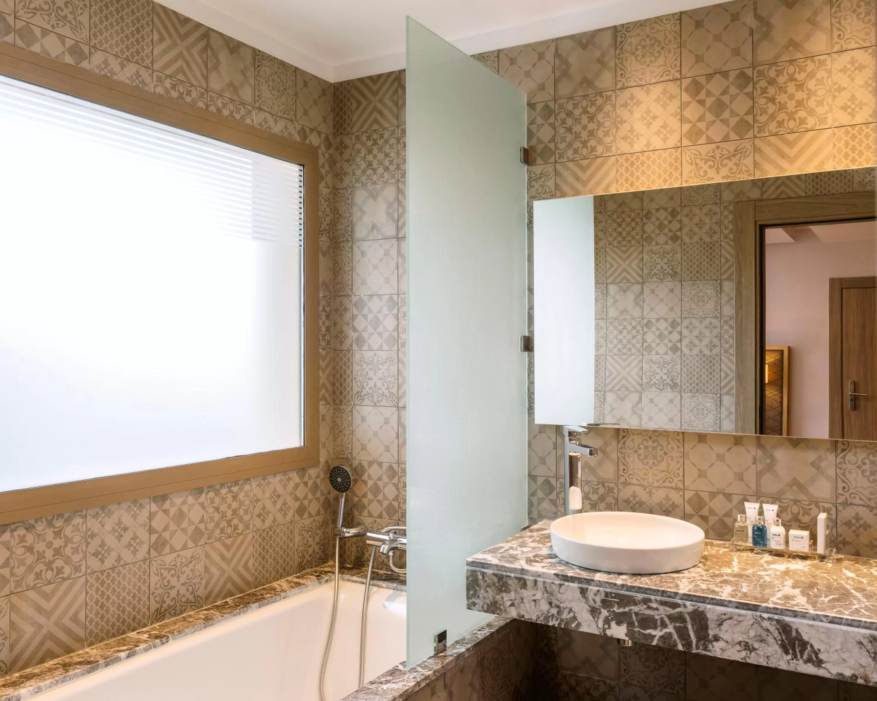 Shower in Radisson Blu Resort Al Hoceima