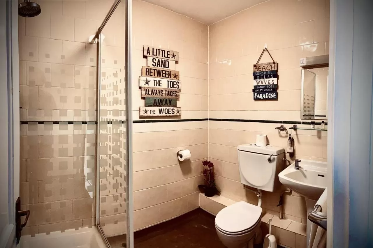 Bathroom in The Fleur De Lis