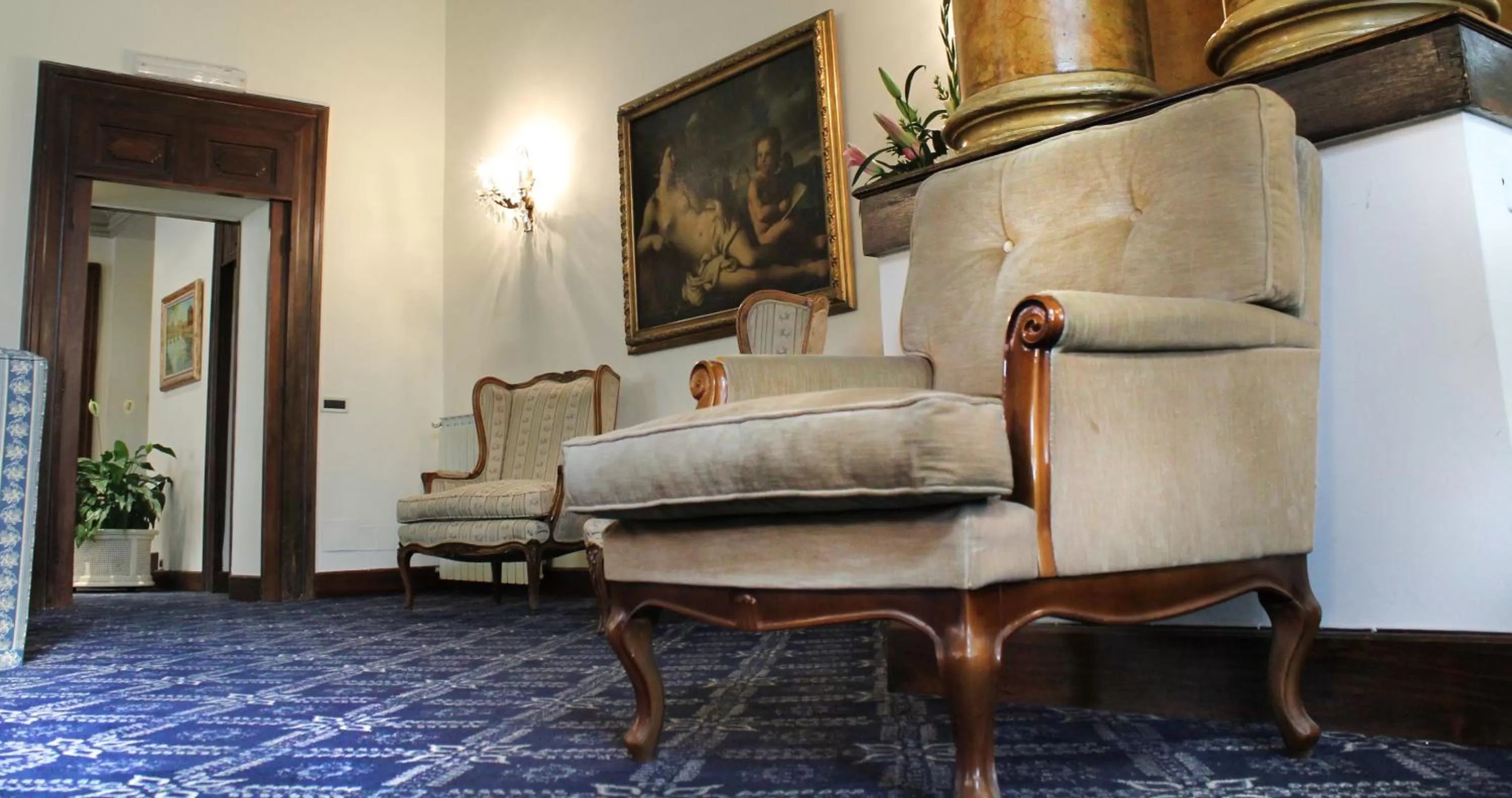 Lounge or bar, Bed in Hotel Villa Delle Rose