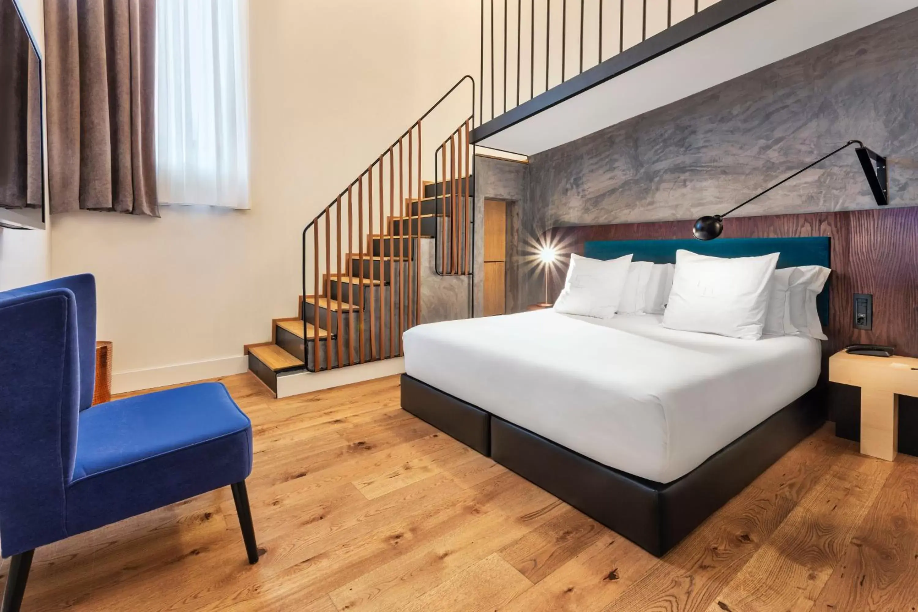 Premium Double or Twin Room in One Shot Tabakalera House Premium Double or Twin Room in One Shot Tabakalera House