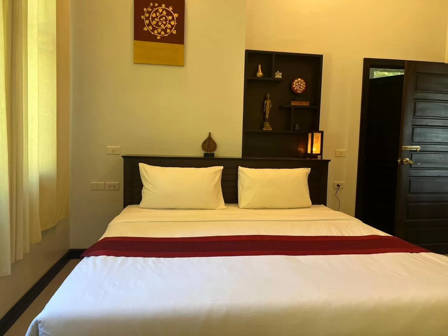 Bedroom, Bed in ThaiLife Wellness & Meditation Resort- SHA Plus