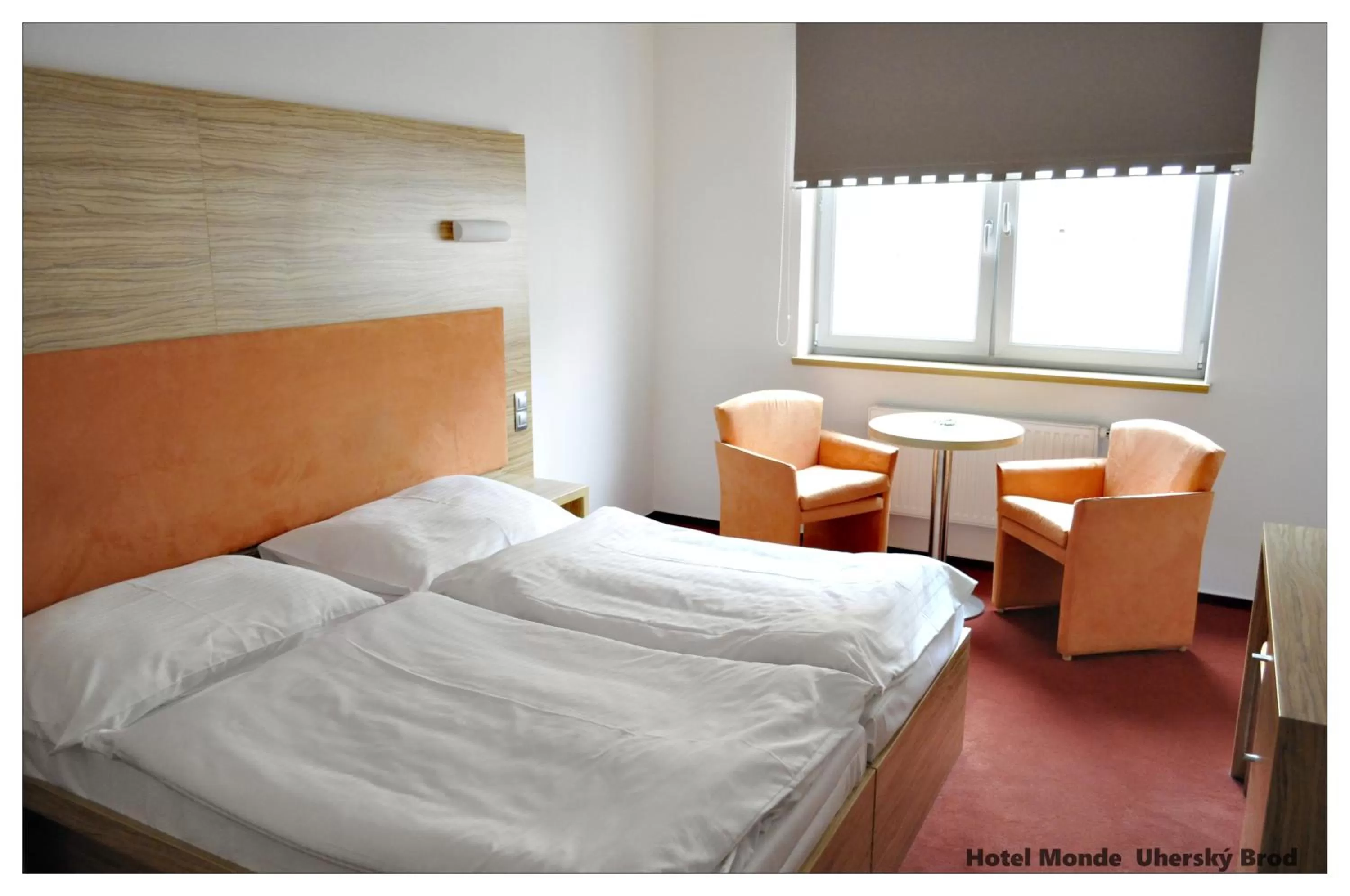 Bedroom, Room Photo in Hotel Monde