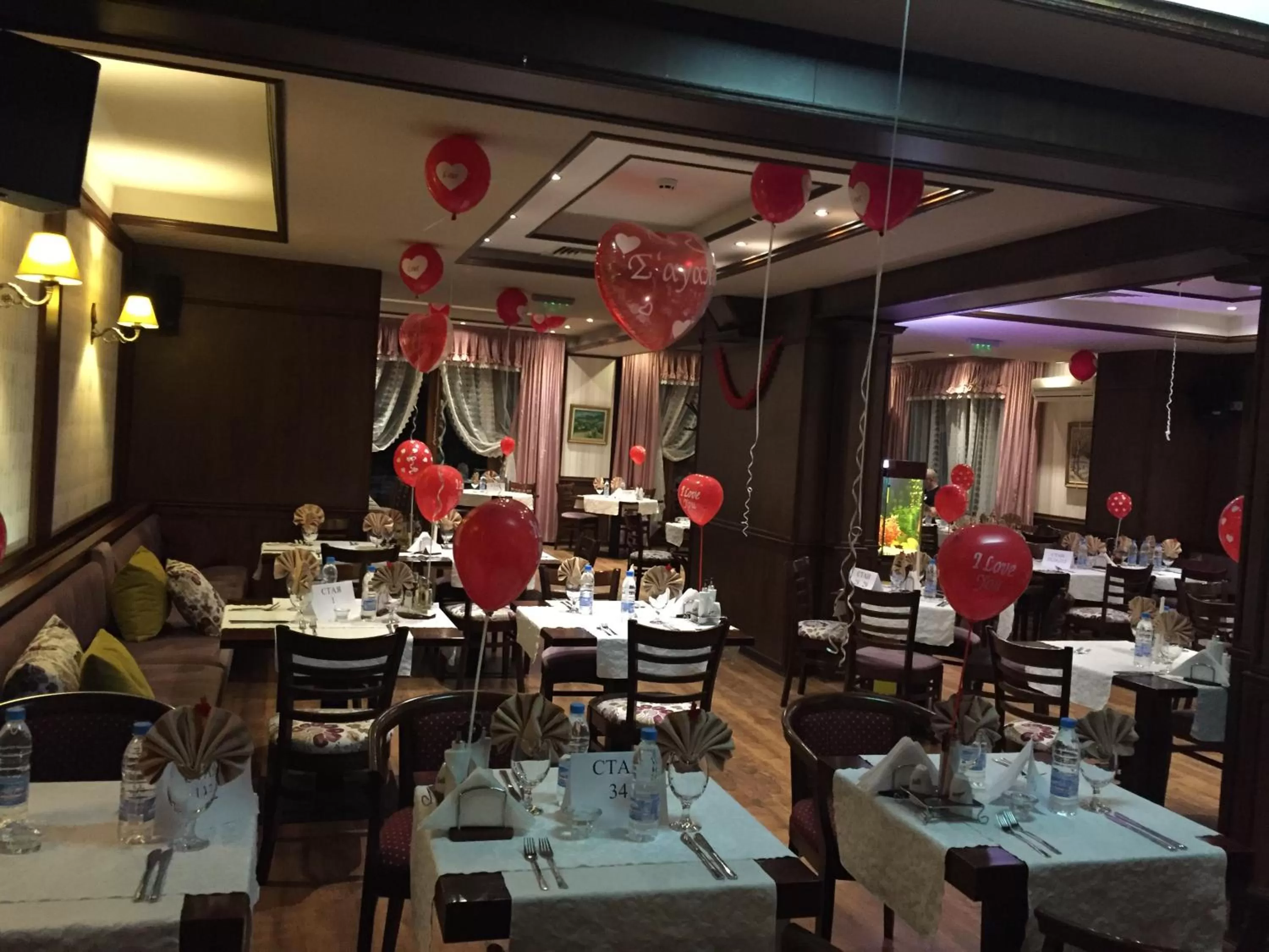 Restaurant/places to eat in Chateau Montagne Hotel Troyan