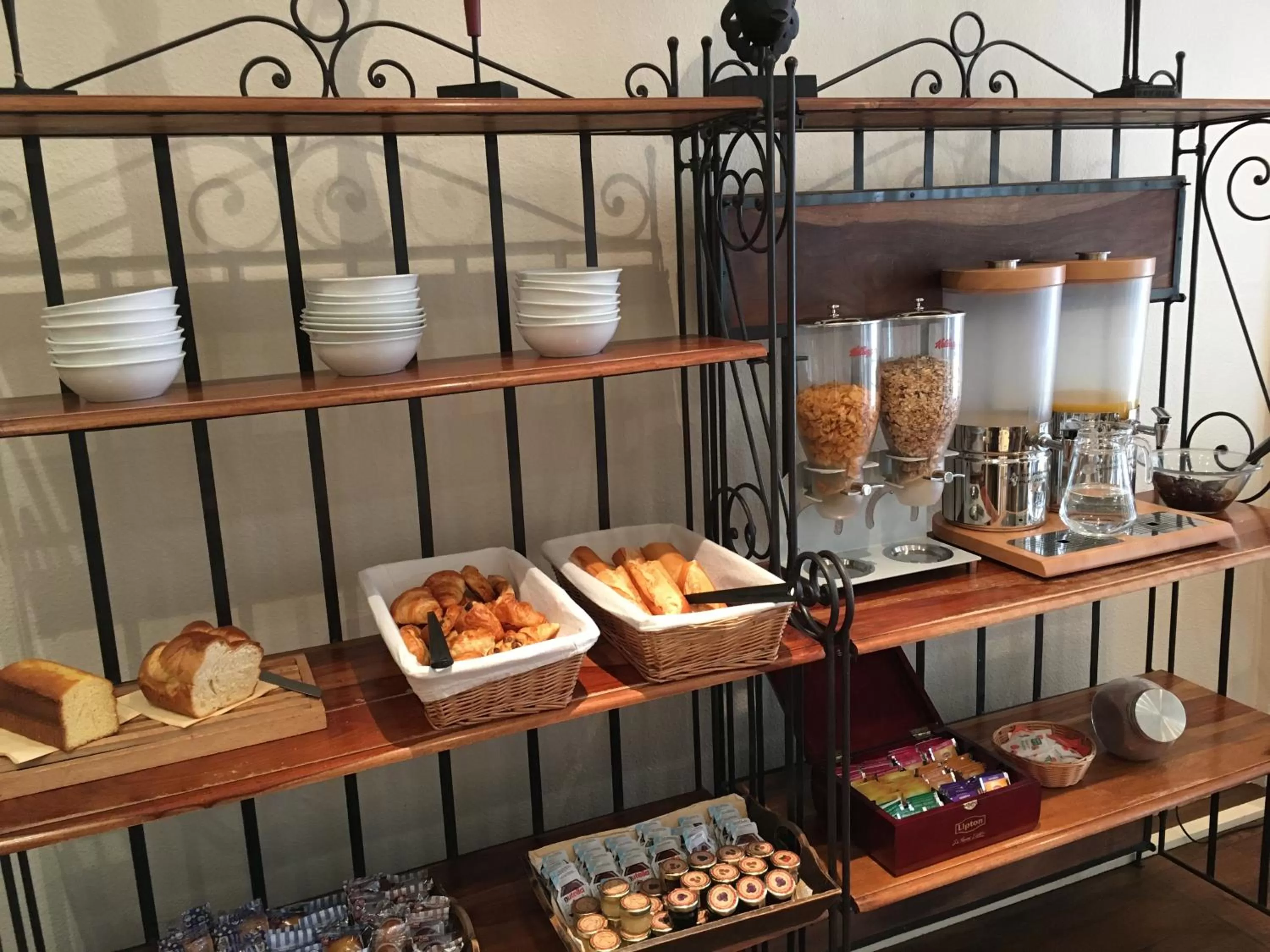 Dining area in Hotel Antin St Georges