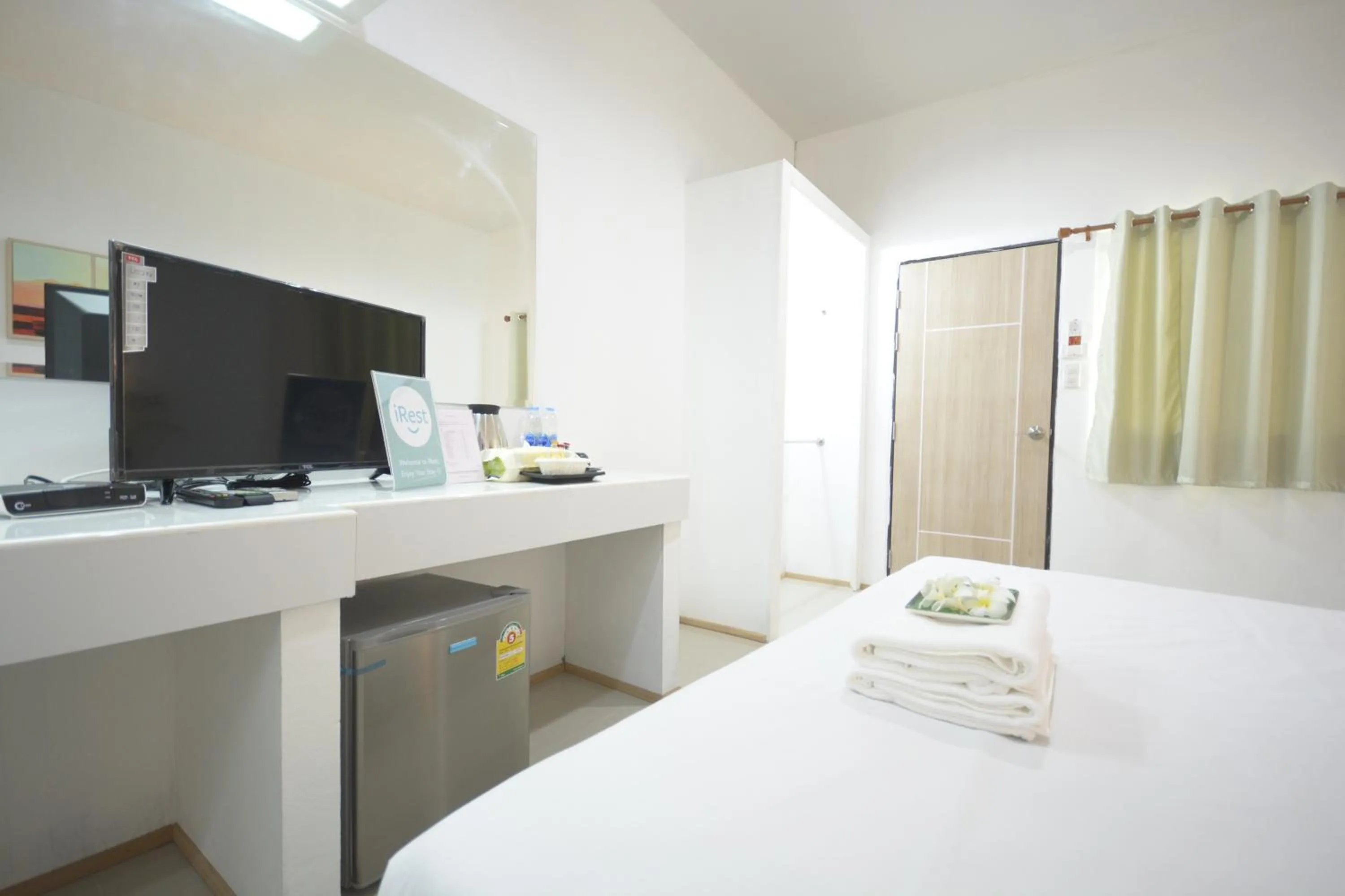 Bedroom, Bed in iRest Ao Nang Seafront