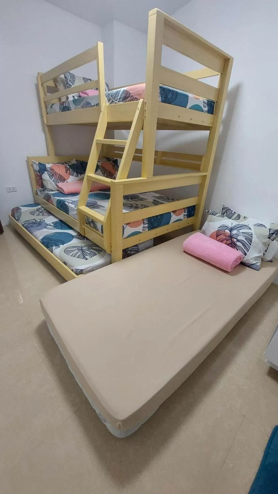 Bed in Aussie Inn Baguio City Direct