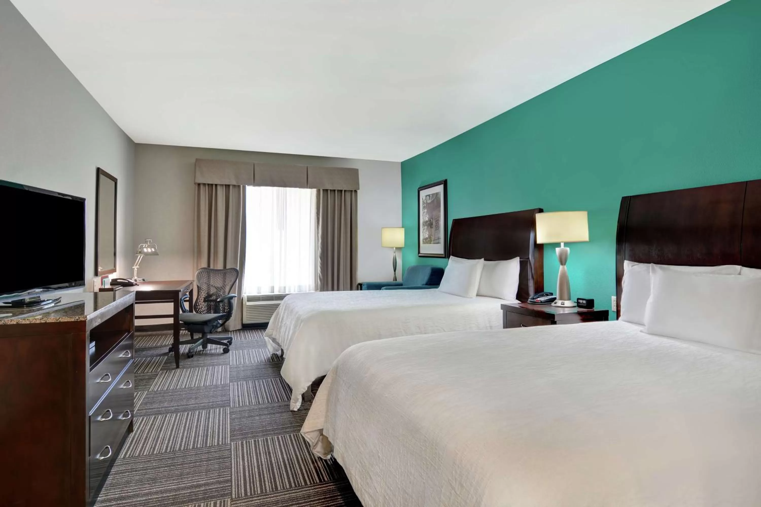 Bedroom, Bed in Hilton Garden Inn and Fayetteville Convention Center