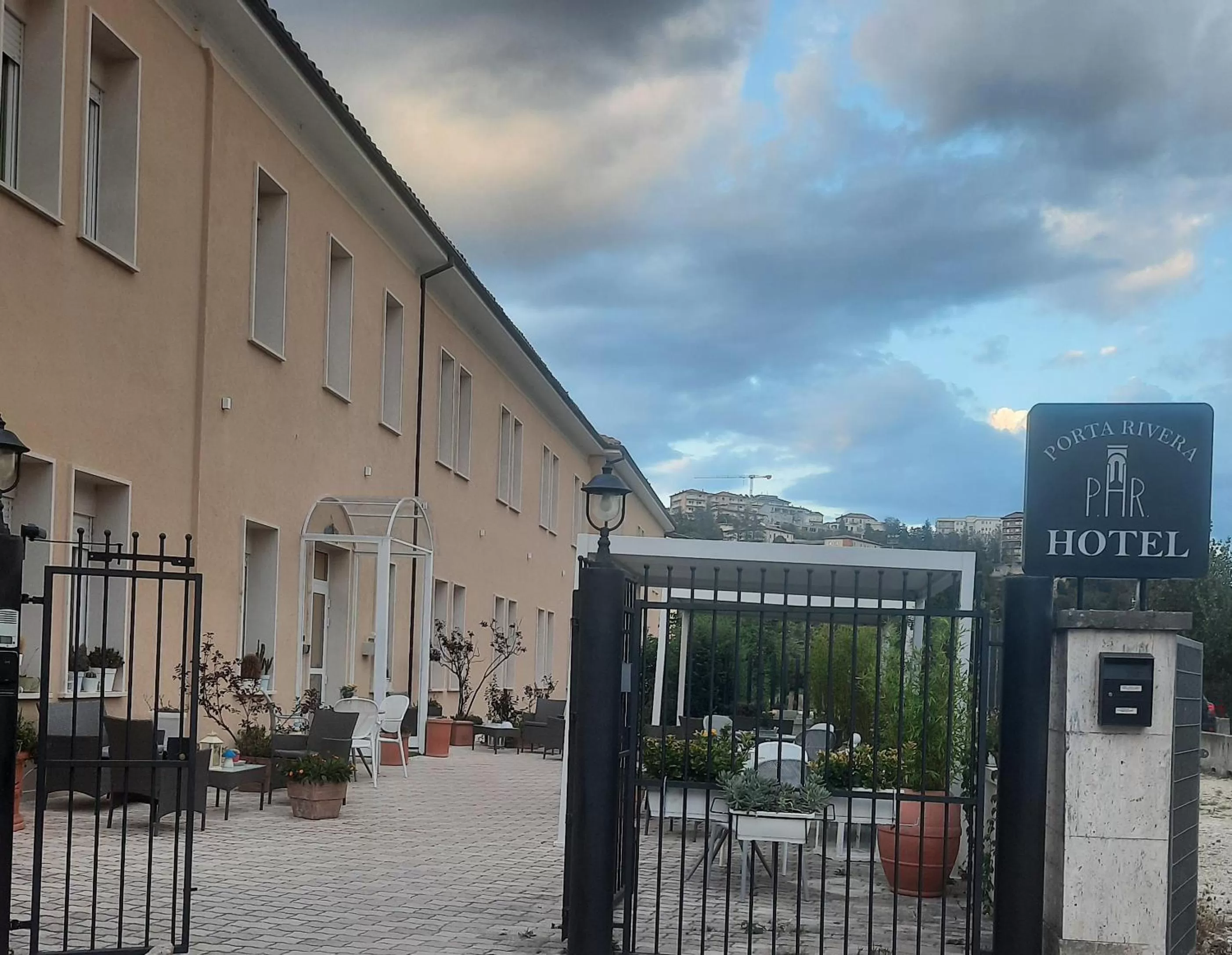 Facade/entrance in Hotel Porta Rivera