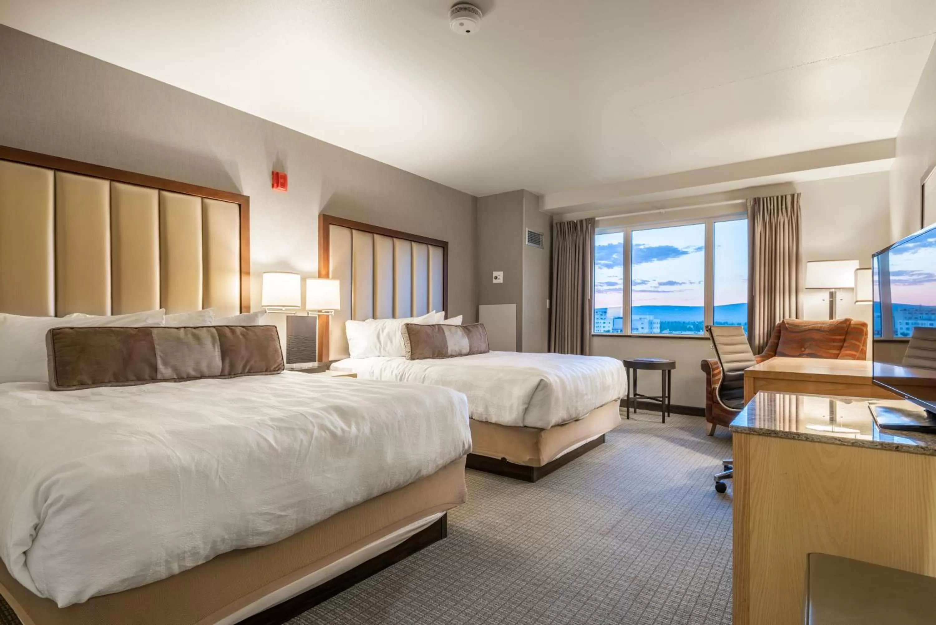 Bed in Westmark Fairbanks Hotel and Conference Center