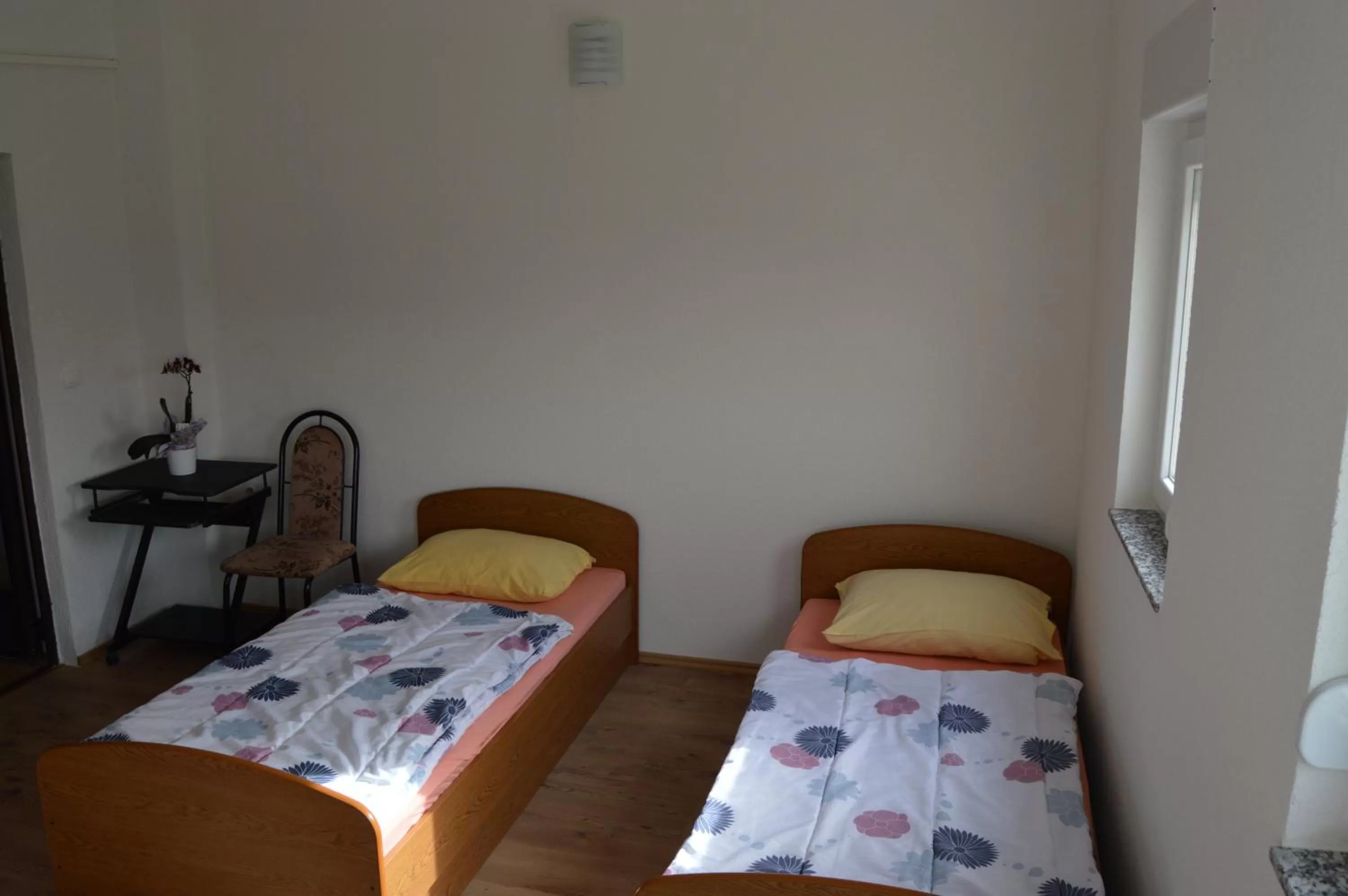 View (from property/room), Bed in Pansion Modana Medjugorje