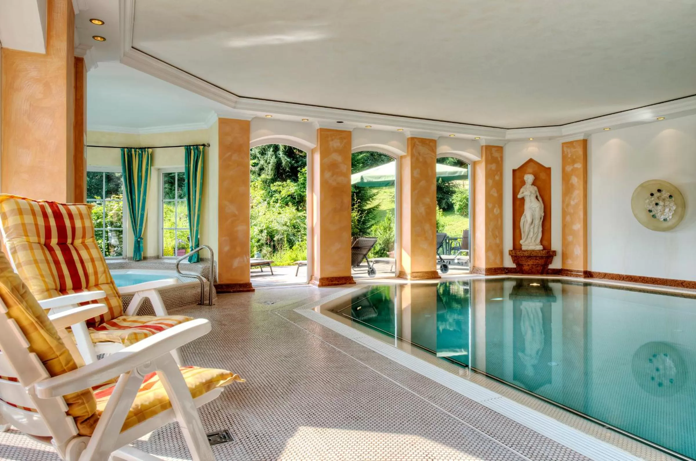 Swimming Pool in DIANA Naturpark Hotel - mit Oberstaufen Plus Golf-Gästekarte