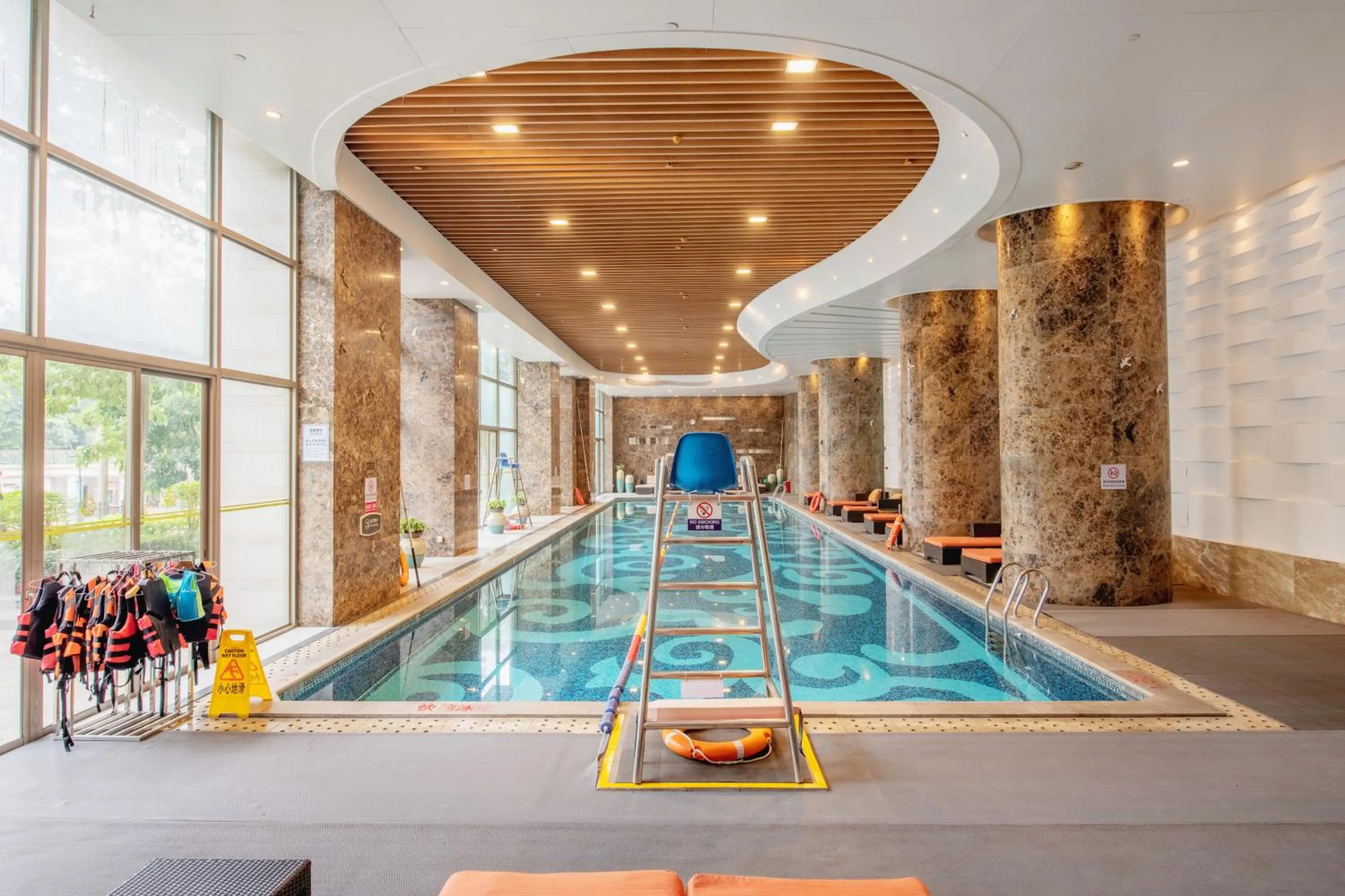 Swimming pool in Mission Hills Hotel Resorts Dongguan