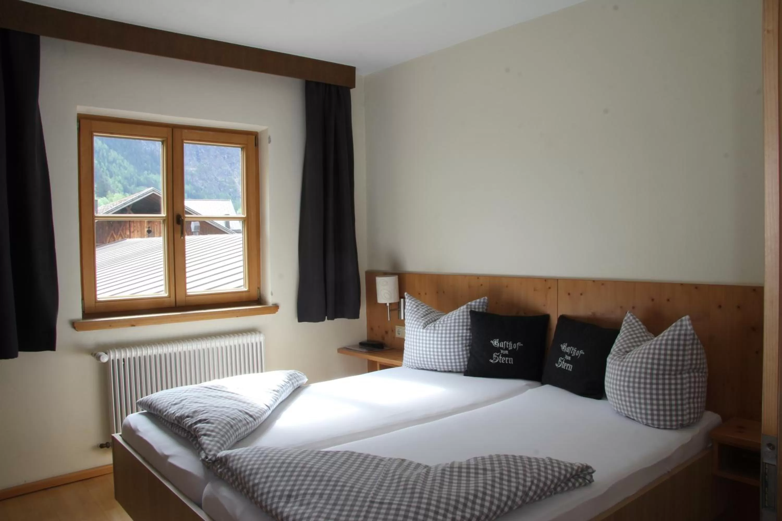 Photo of the whole room, Bed in Gasthof zum Stern