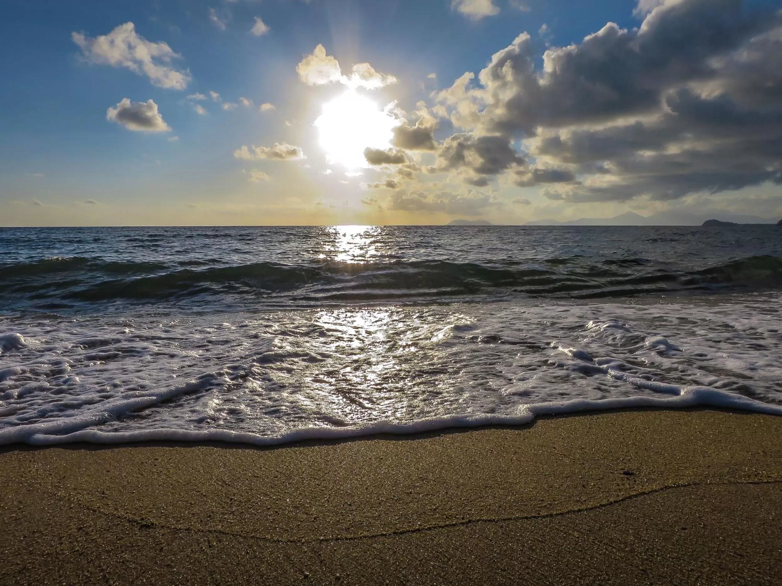 Sunset in Marlin Waters Beachfront Apartments