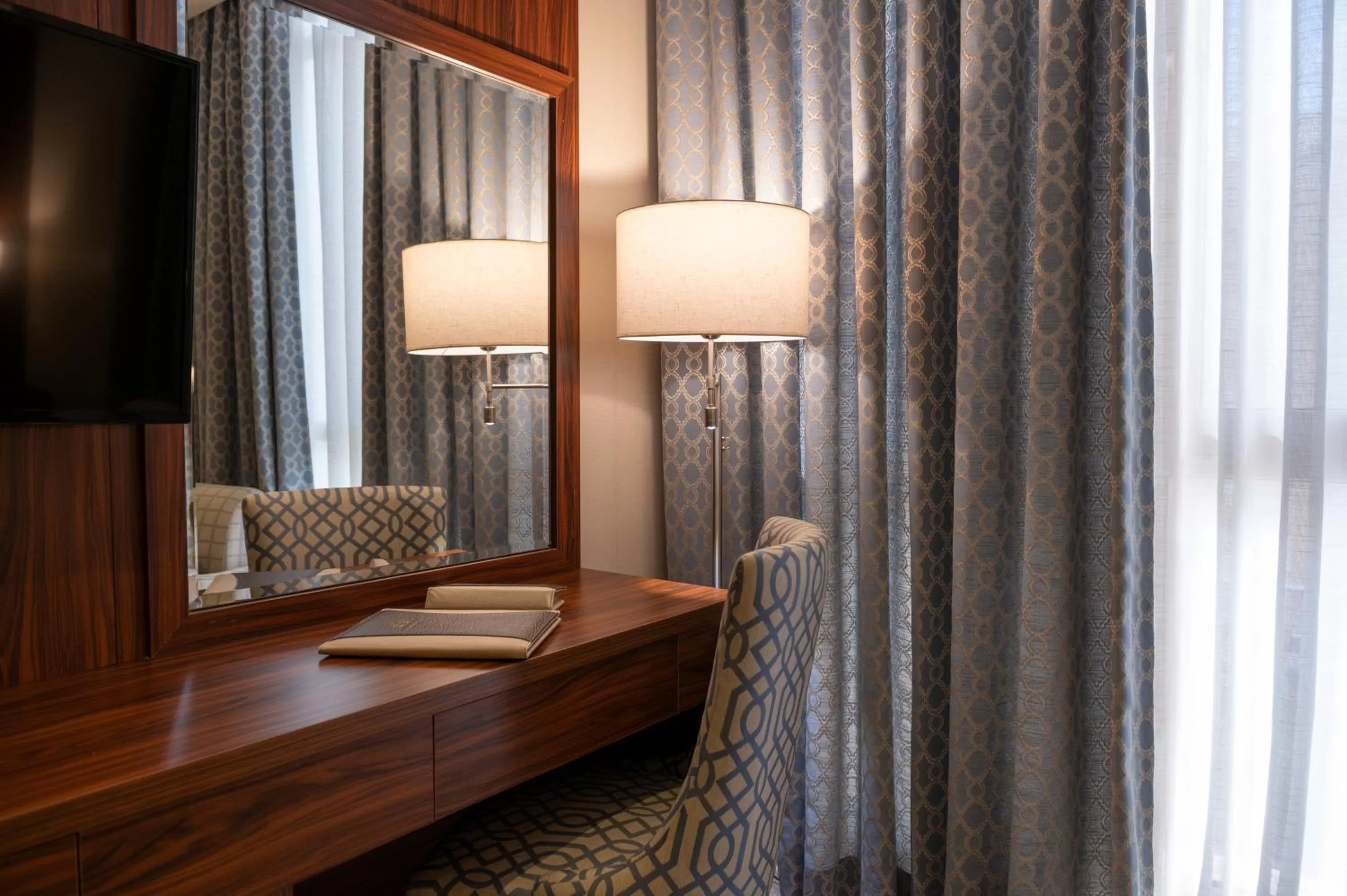 Bed in mawasim al hay at hotel