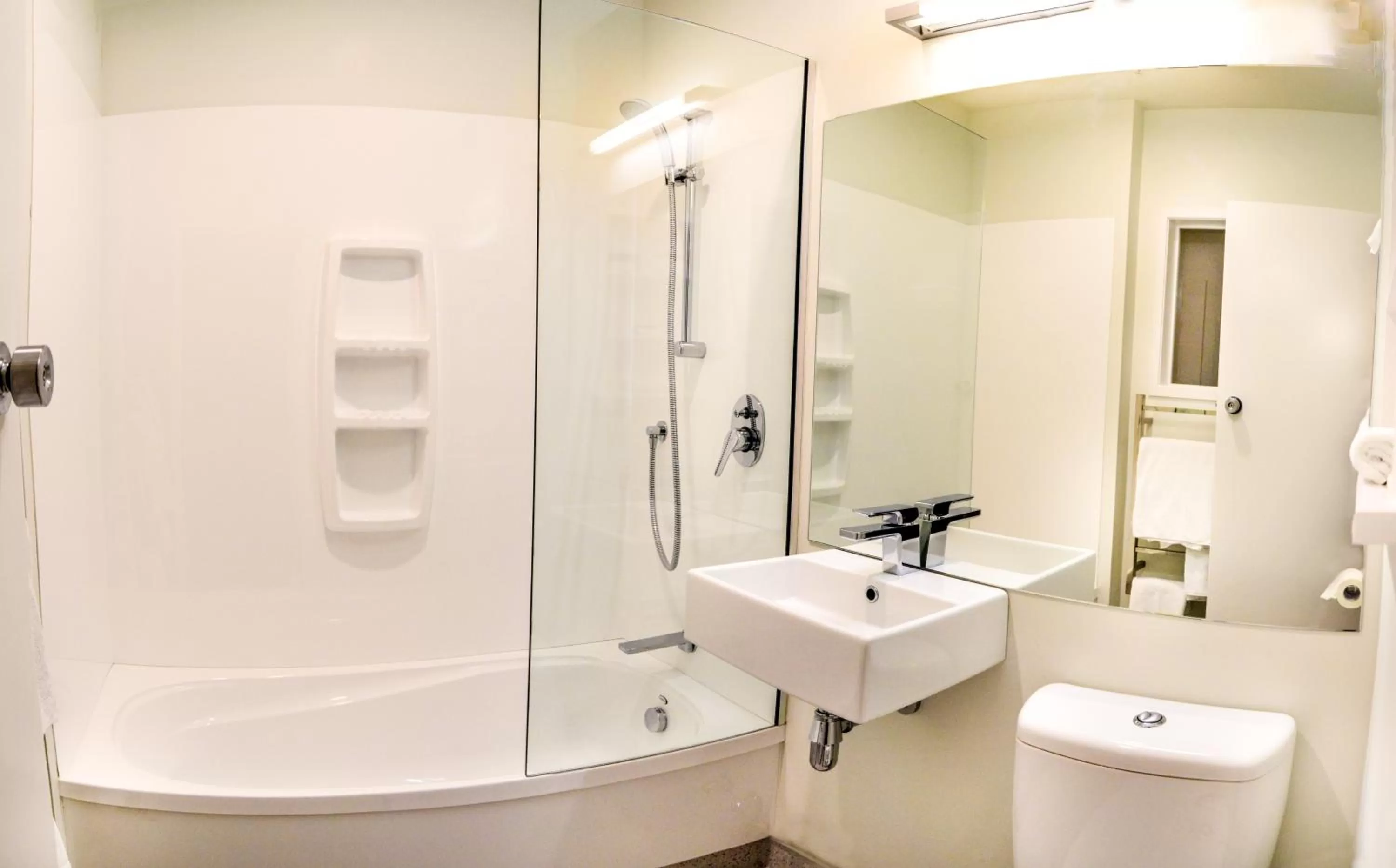 Photo of the whole room in Wanaka Hotel