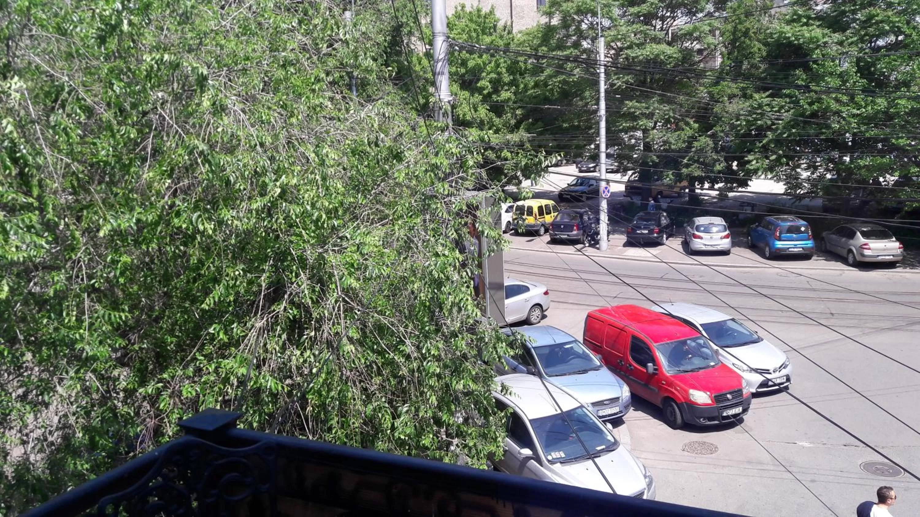 The Floor Piata Unirii