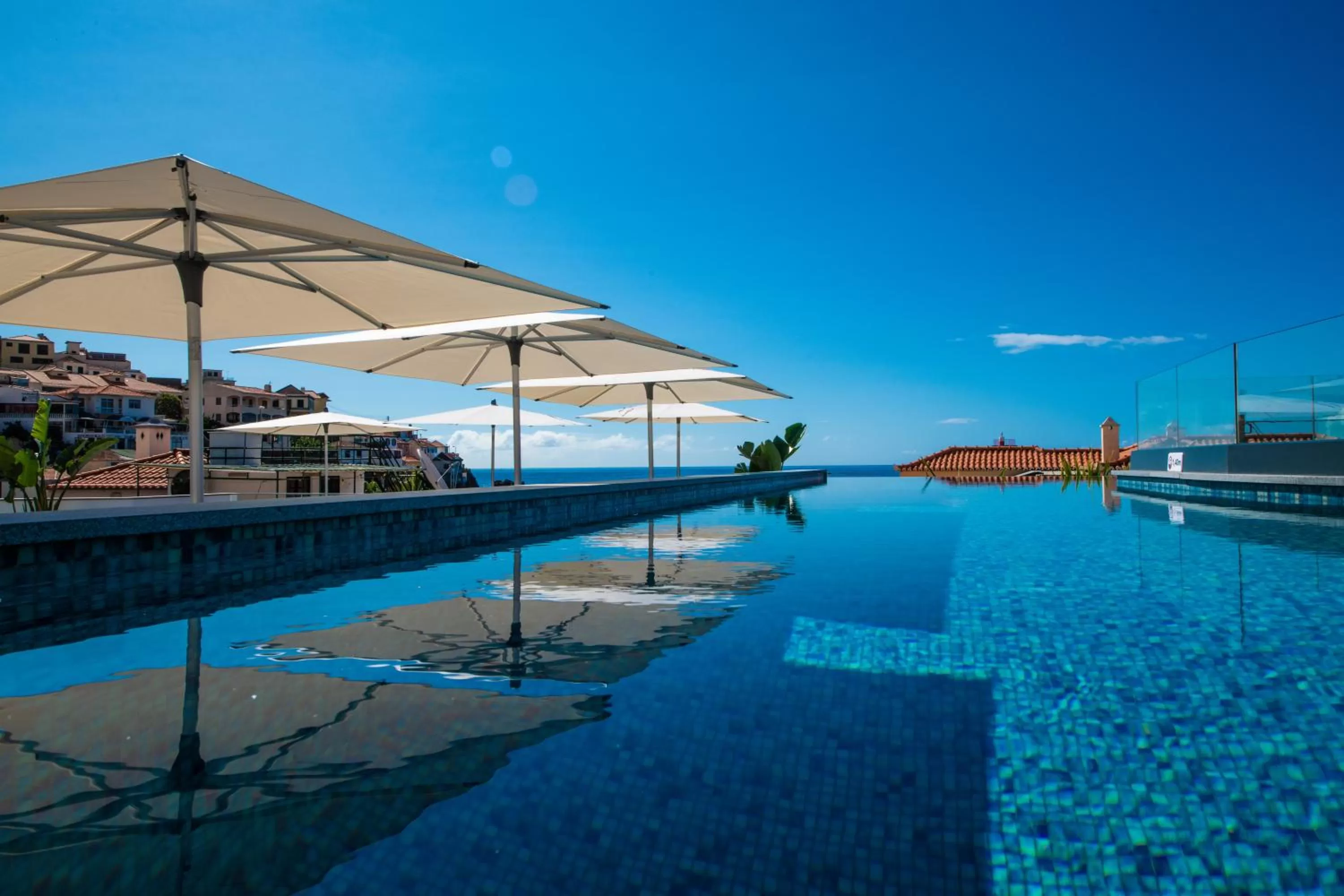 Swimming pool in Pestana Fisherman Village