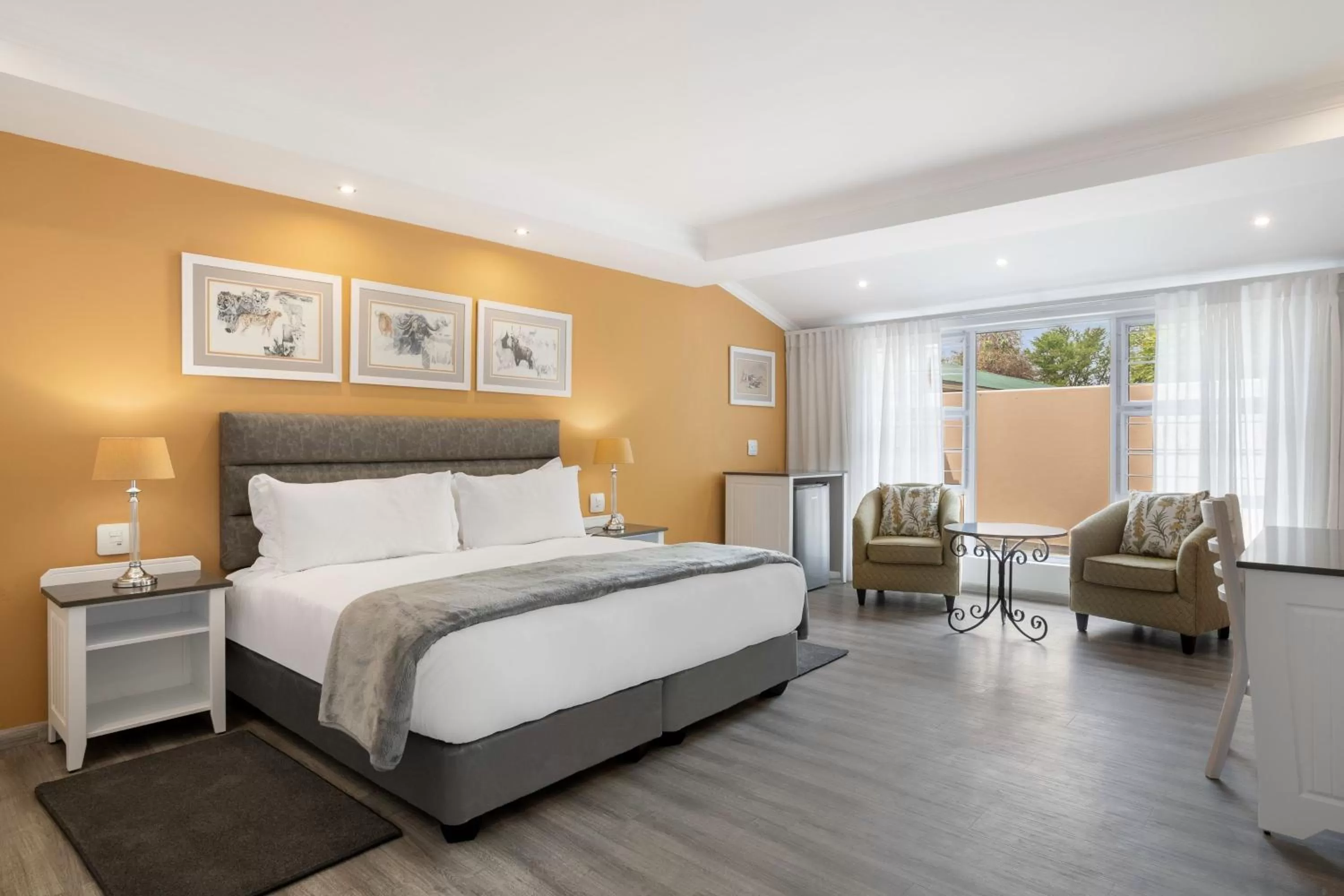 Photo of the whole room, Bed in Protea Hotel by Marriott Polokwane Ranch Resort