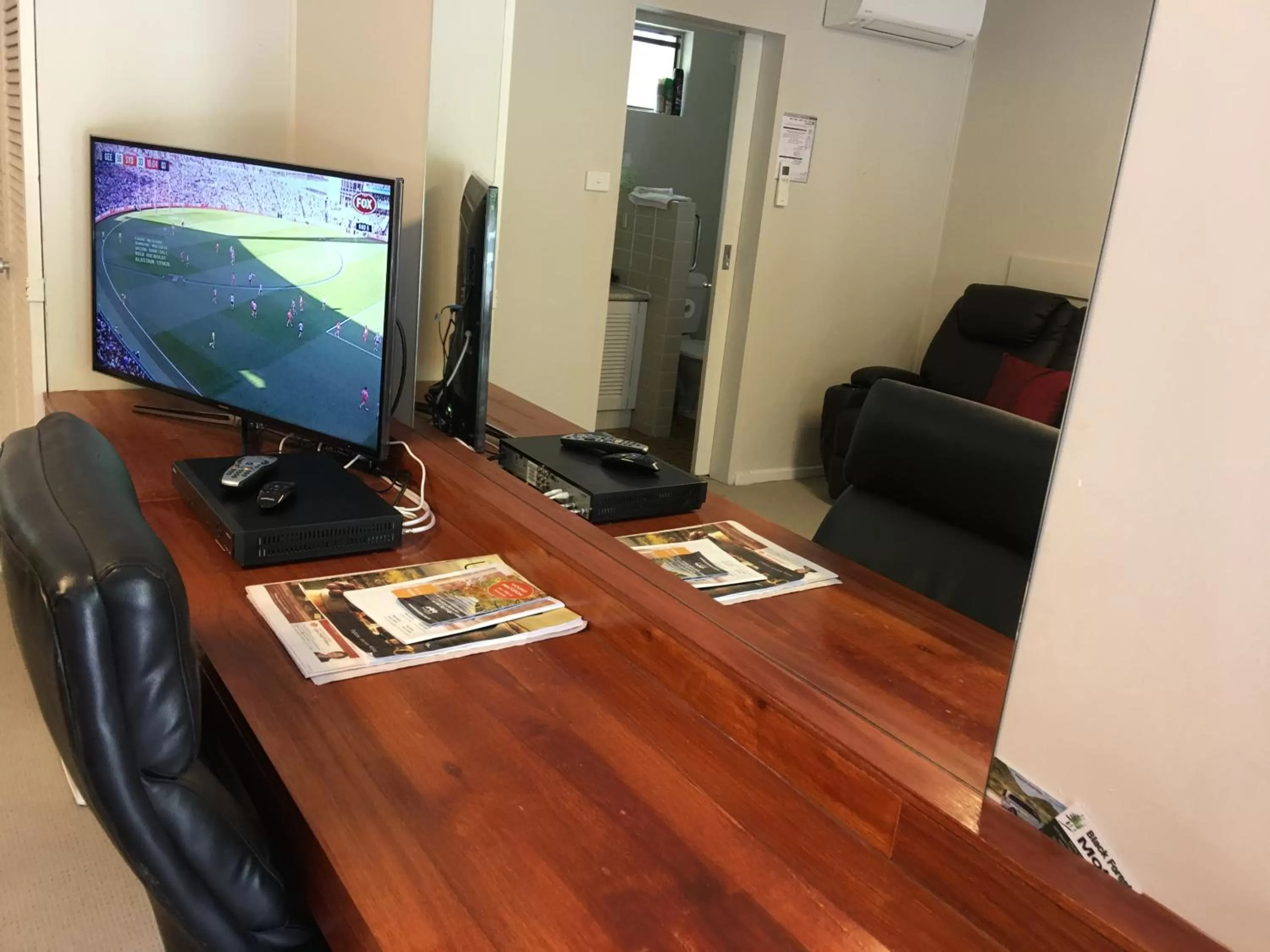 TV and multimedia in Black Forest Motel