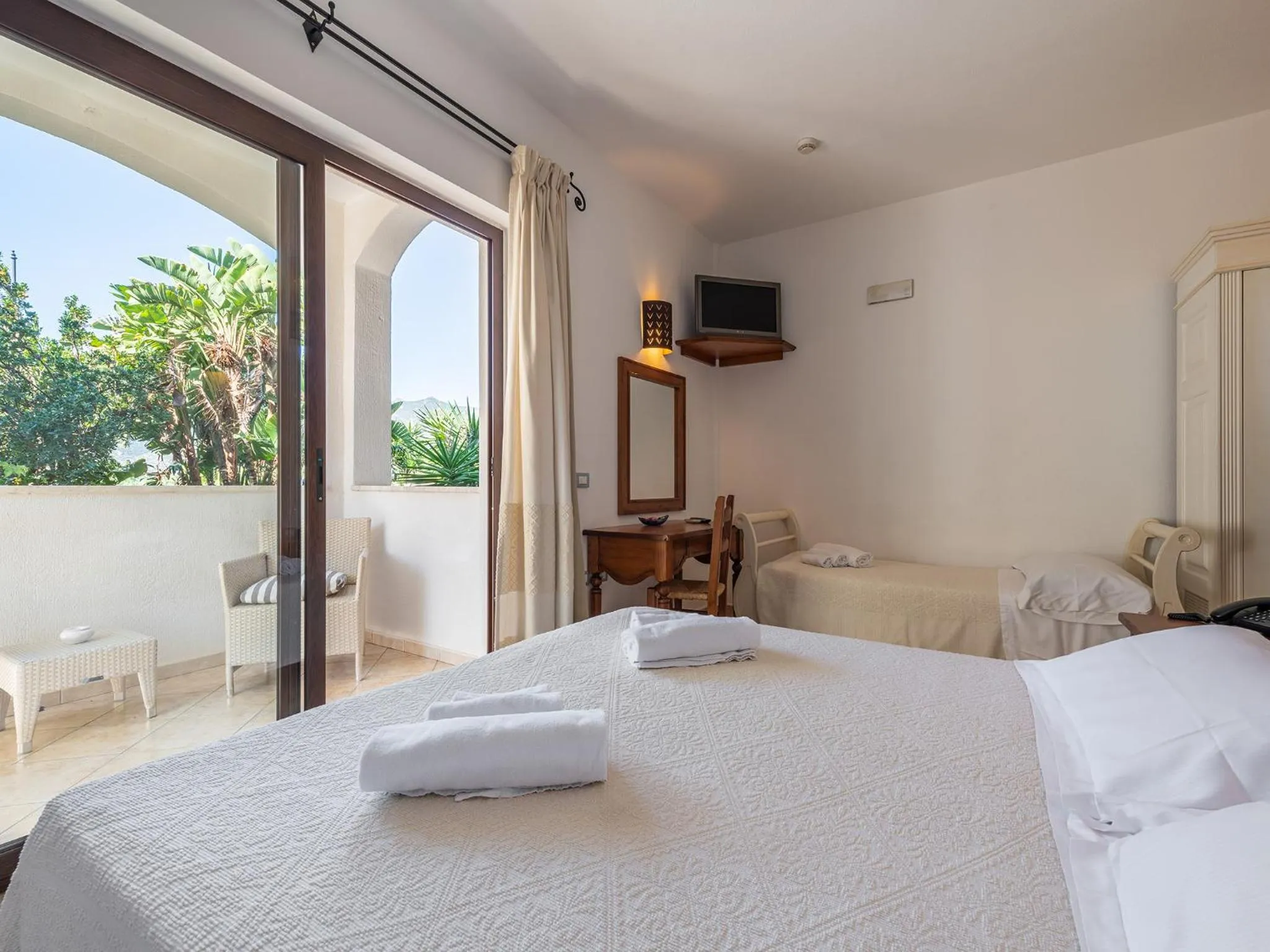 Bed in Hotel RaffaEl