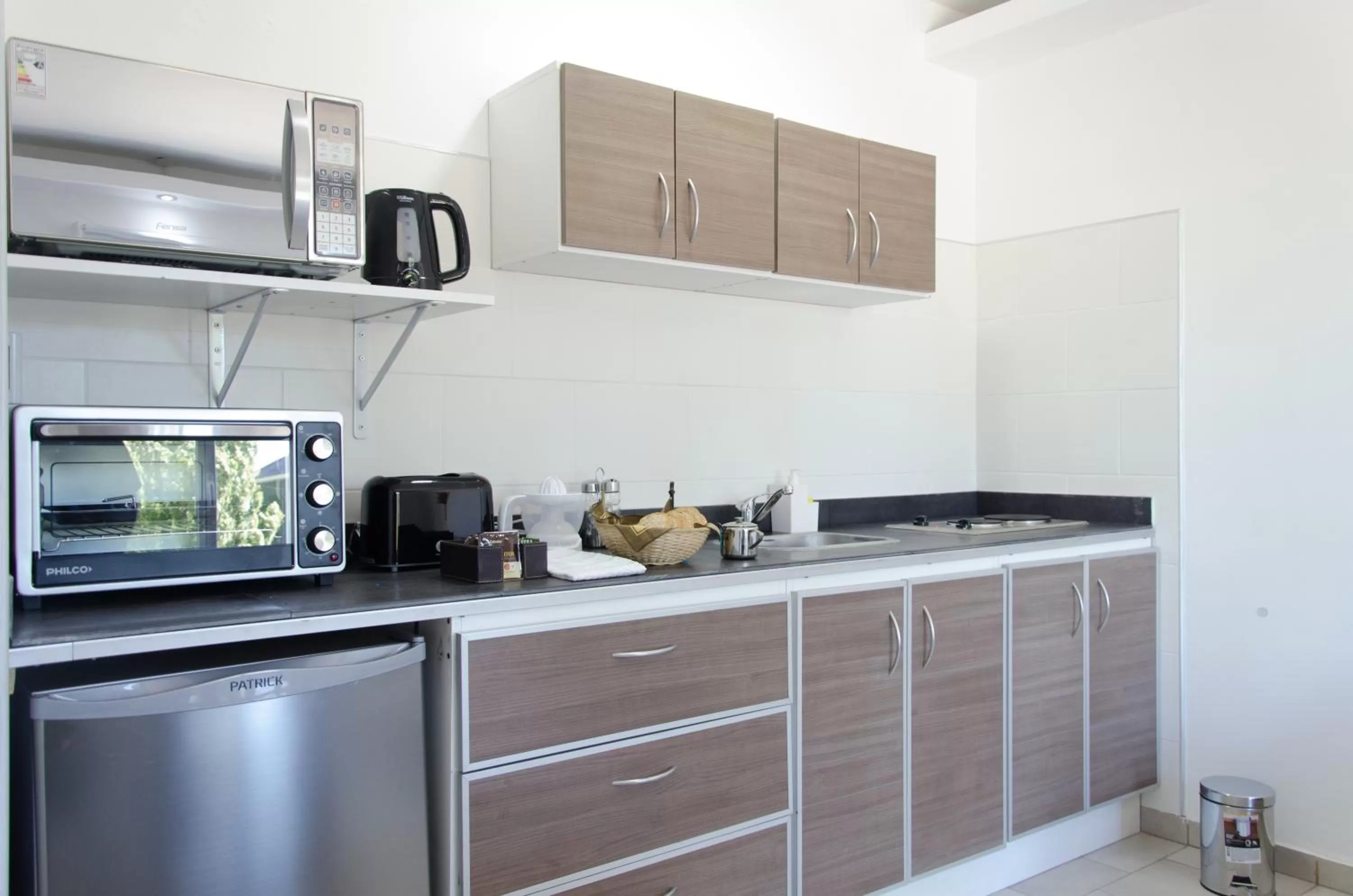 Kitchen or kitchenette, Kitchen/Kitchenette in Flamenco Bay Apartments