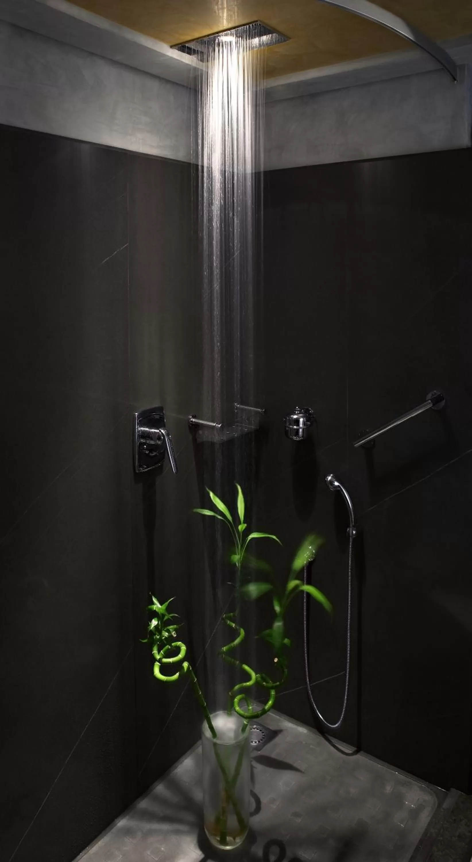 Bathroom in Hotel Saturnia & International