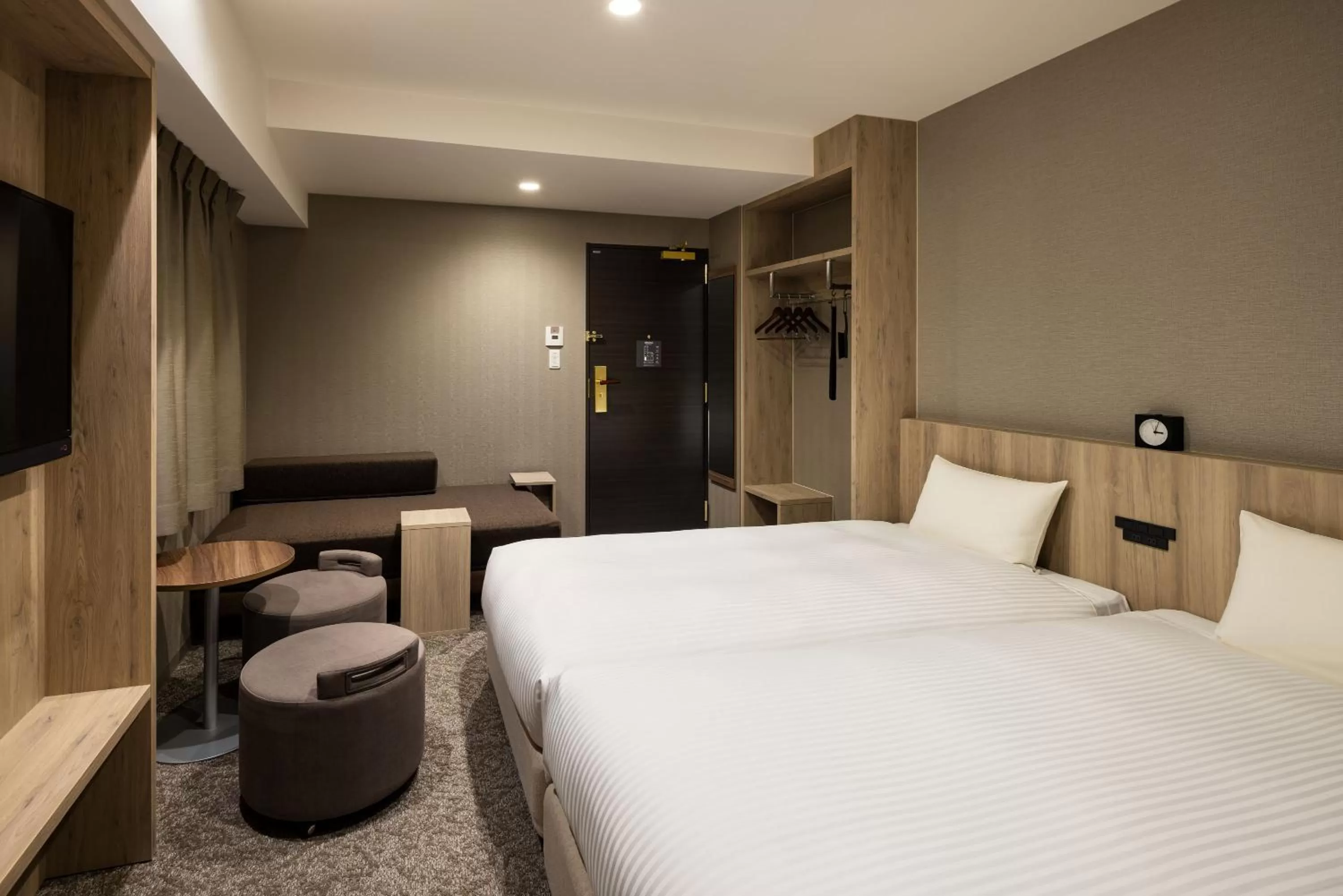 Photo of the whole room in the b namba-kuromon