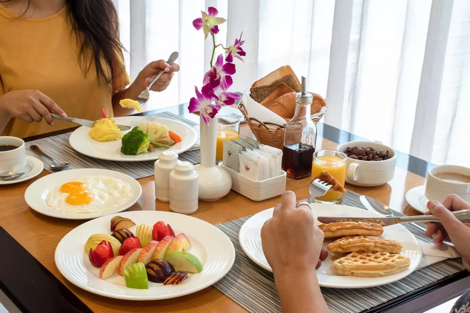 Food and drinks in Savoy Central Hotel Apartments