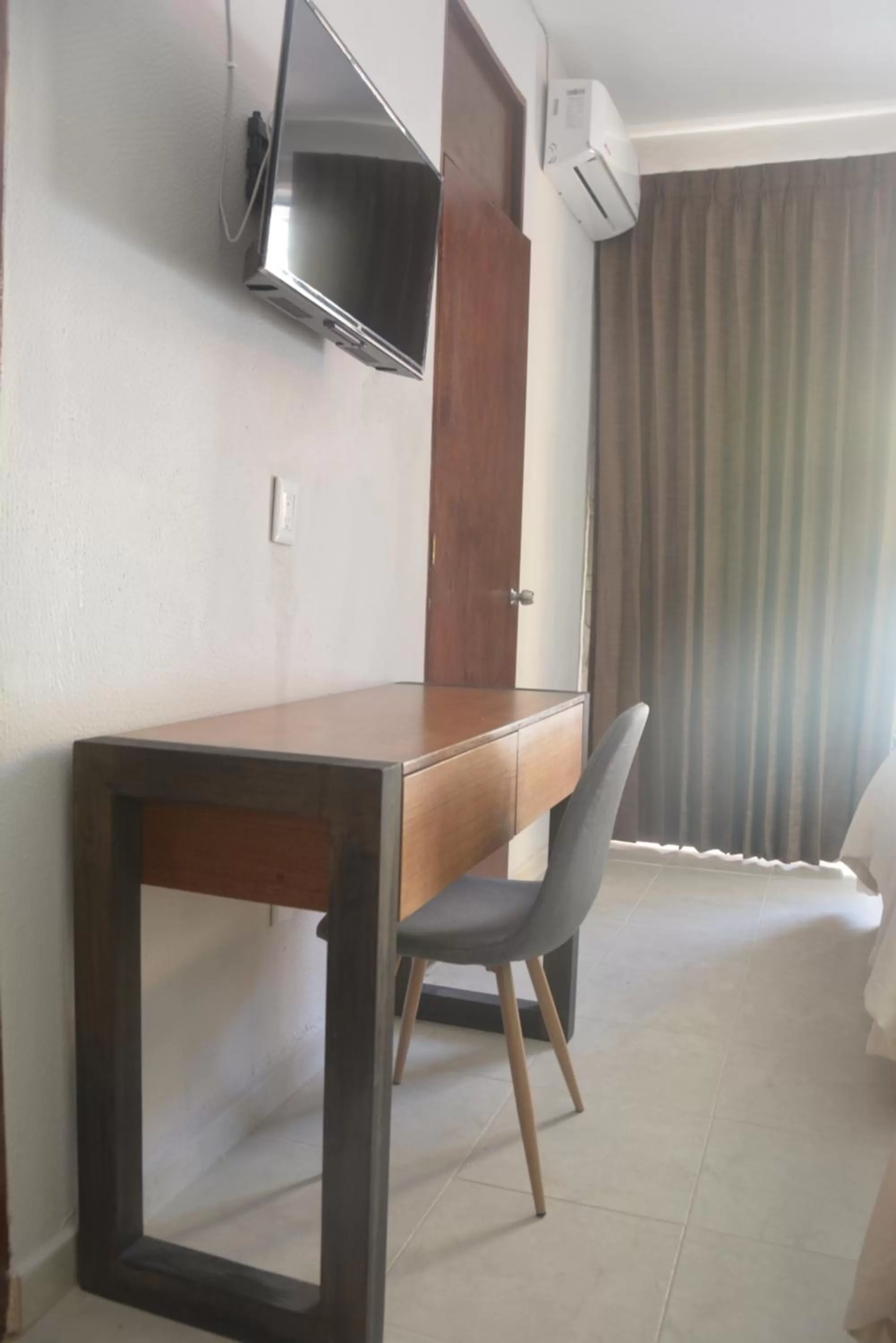 TV and multimedia in Acapulco Amor